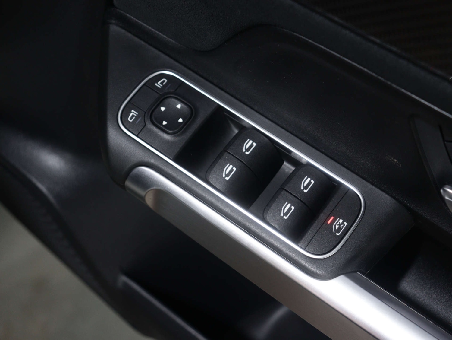 Used Mercedes-Benz GLB 2022 for sale - 75628505: Photo 38