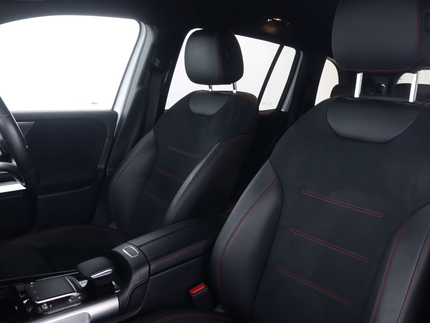 Used Mercedes-Benz GLB 2022 for sale - 75628505: Photo 45