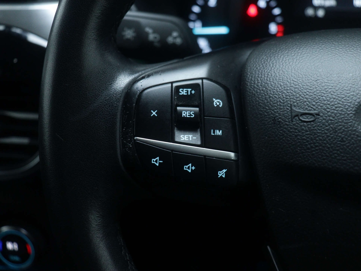 Used Ford Kuga 2020 for sale - 77492509: Photo 34