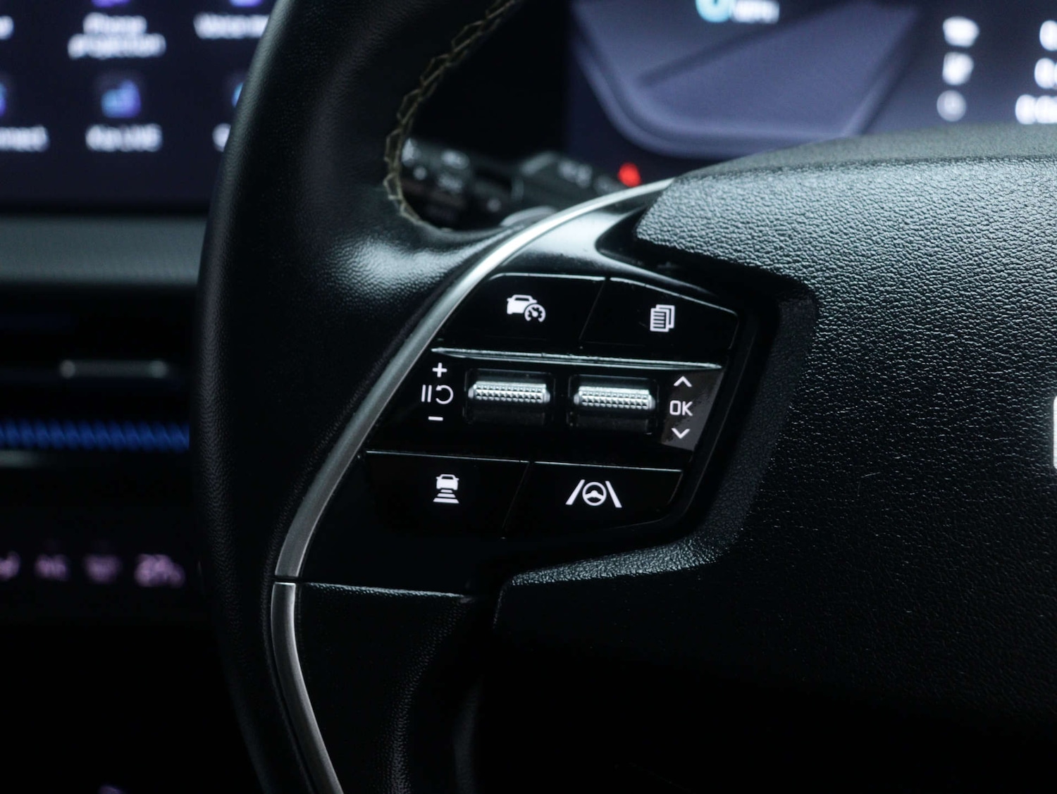 Used Kia EV6 2021 for sale - 76628221: Photo 39