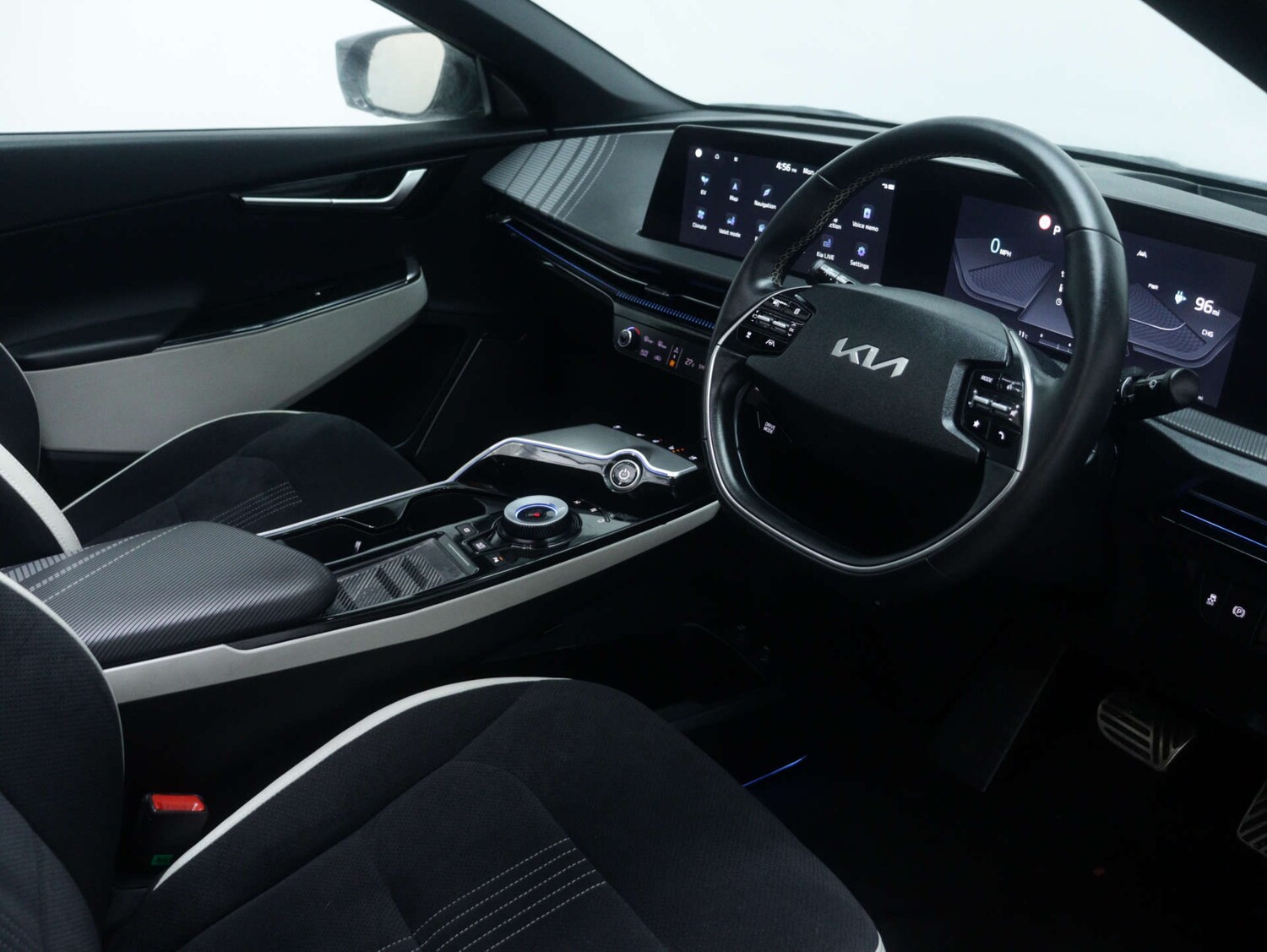 Used Kia EV6 2021 for sale - 76628221: Photo 44