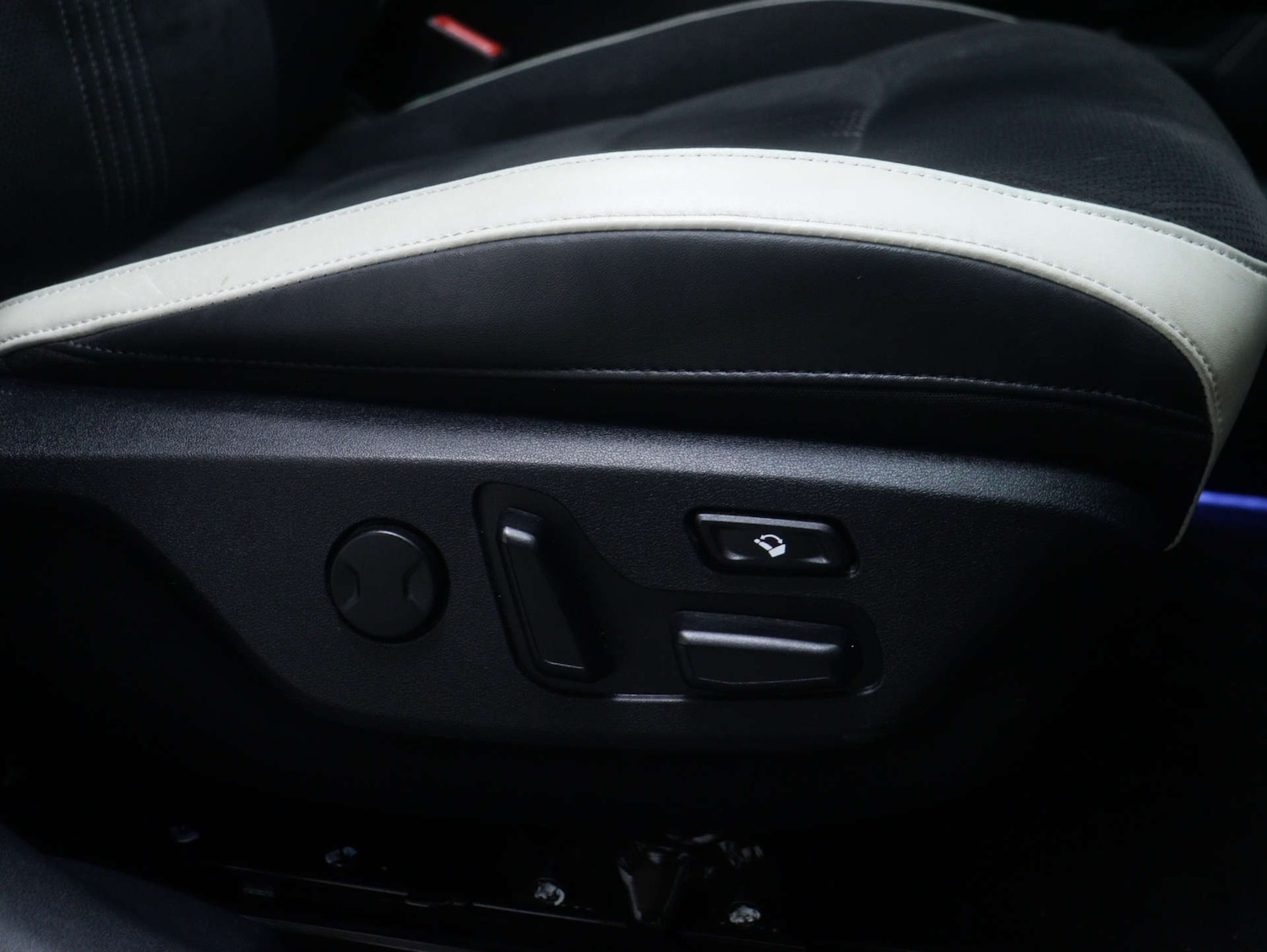 Used Kia EV6 2021 for sale - 76628221: Photo 46