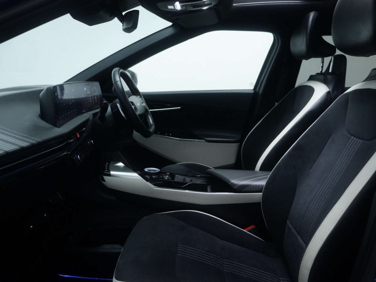 Used Kia EV6 2021 for sale - 76628221: Photo 51