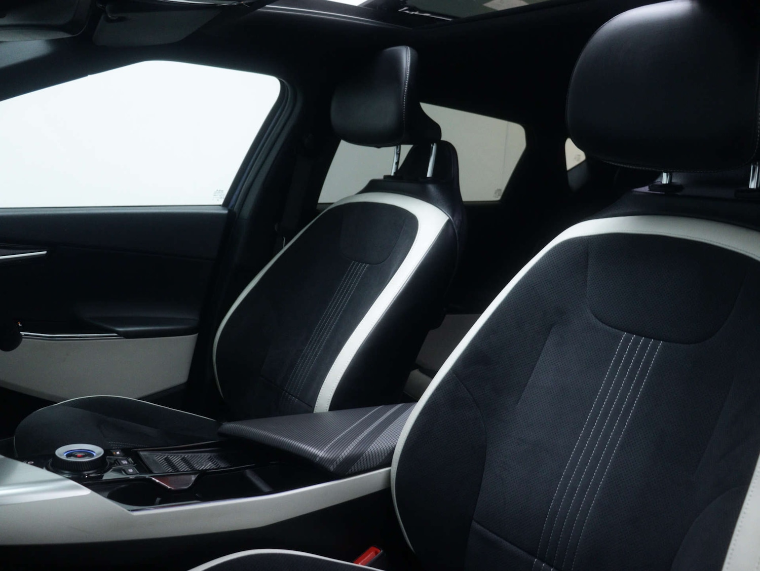 Used Kia EV6 2021 for sale - 76628221: Photo 52