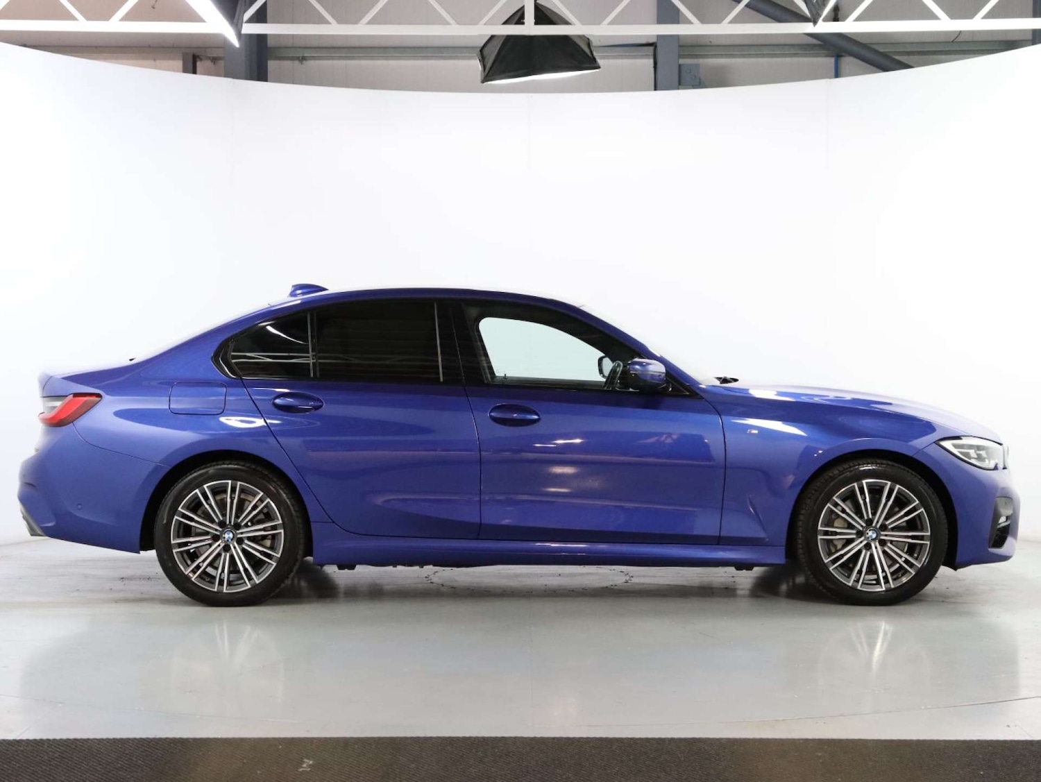 Used BMW 3 Series 2019 for sale - 76449775: Photo 11