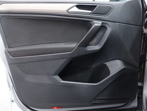 Used Volkswagen Tiguan 2021 for sale - 74501374: Photo 46