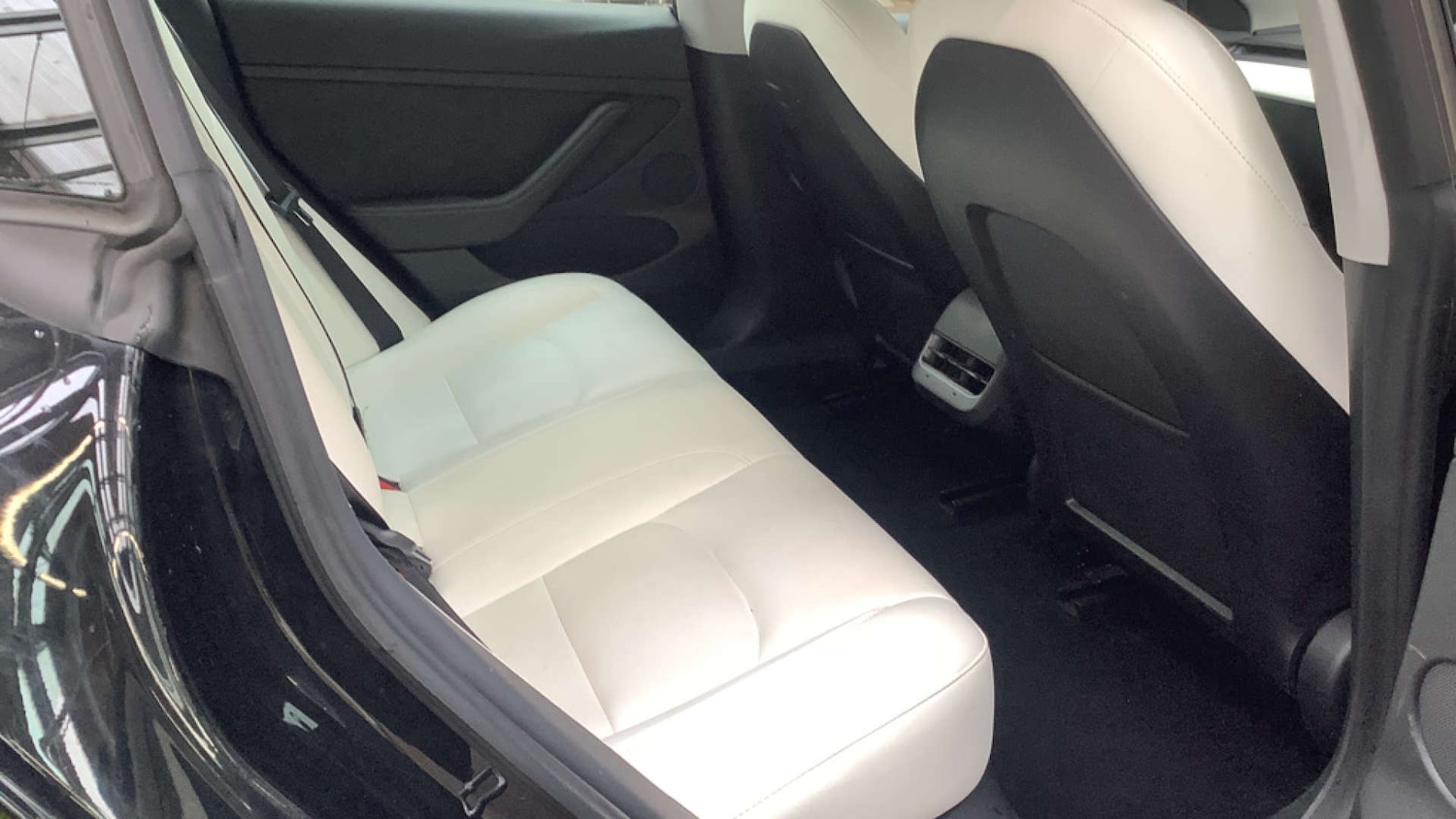 Used Tesla Model 3 2021 for sale - 76100794: Photo 10