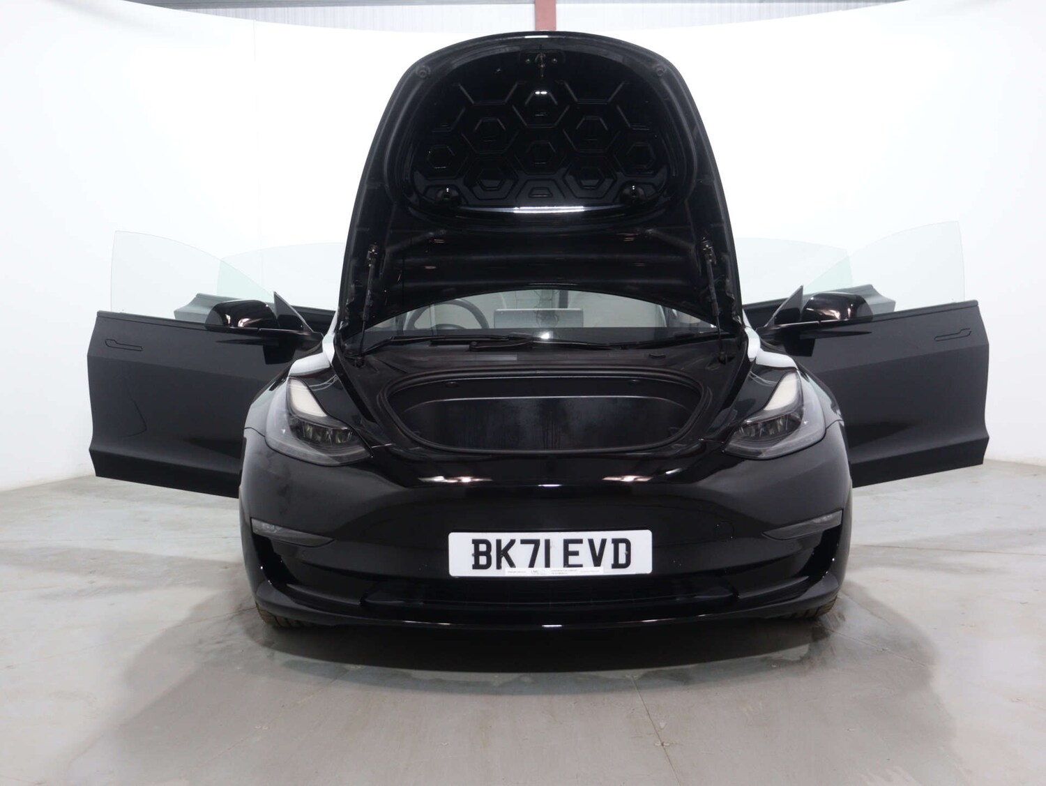 Used Tesla Model 3 2021 for sale - 76100794: Photo 44