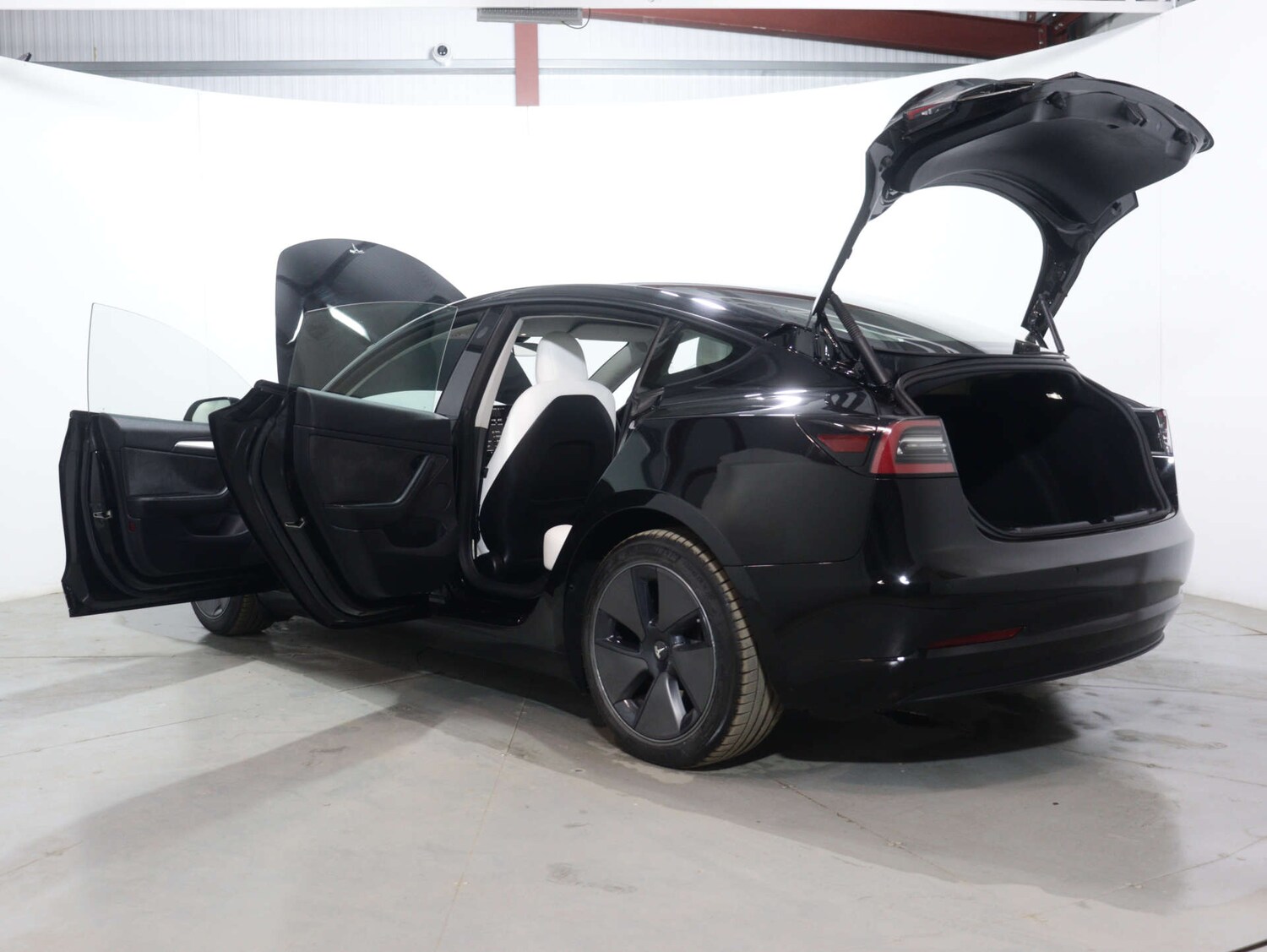 Used Tesla Model 3 2021 for sale - 76100794: Photo 47