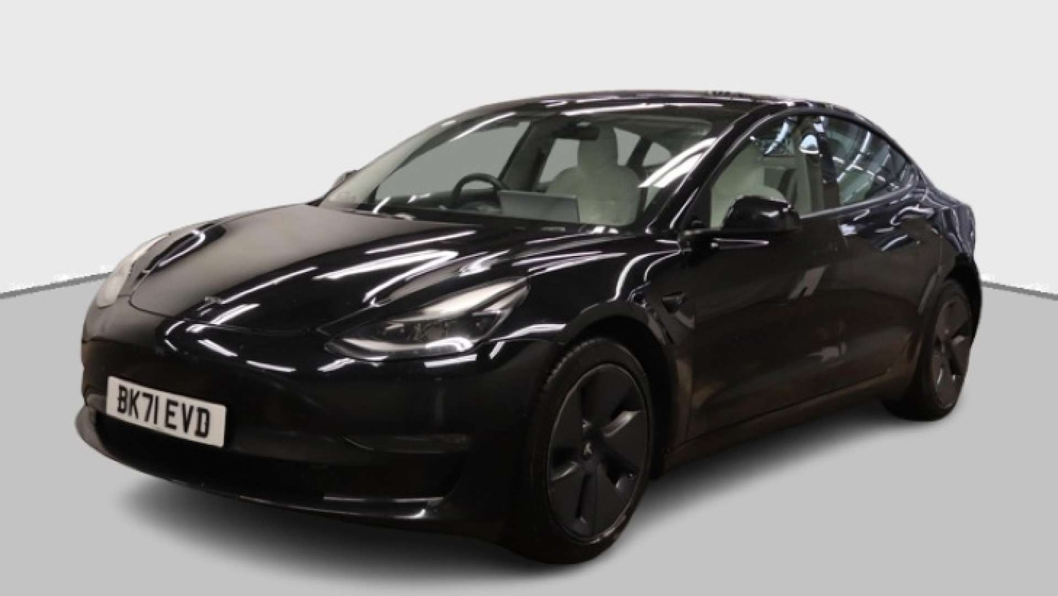 Used Tesla Model 3 2021 for sale - 76100794: Photo 5