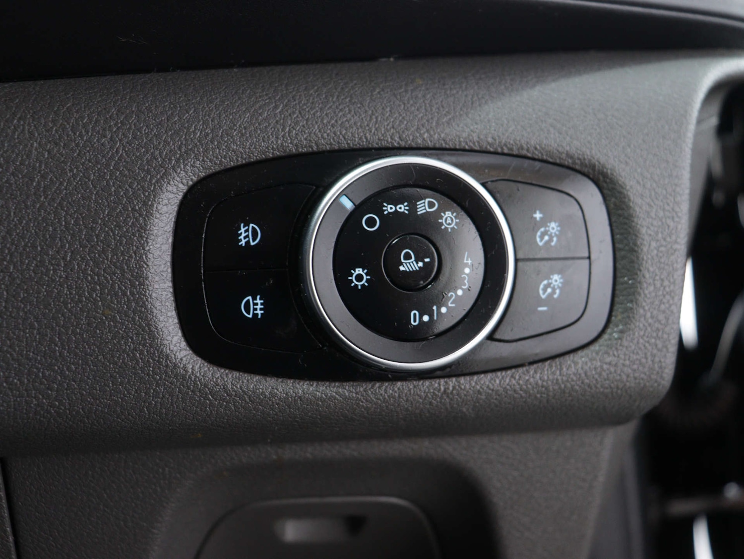 Used Ford Transit Custom 2023 for sale - 77107841: Photo 32