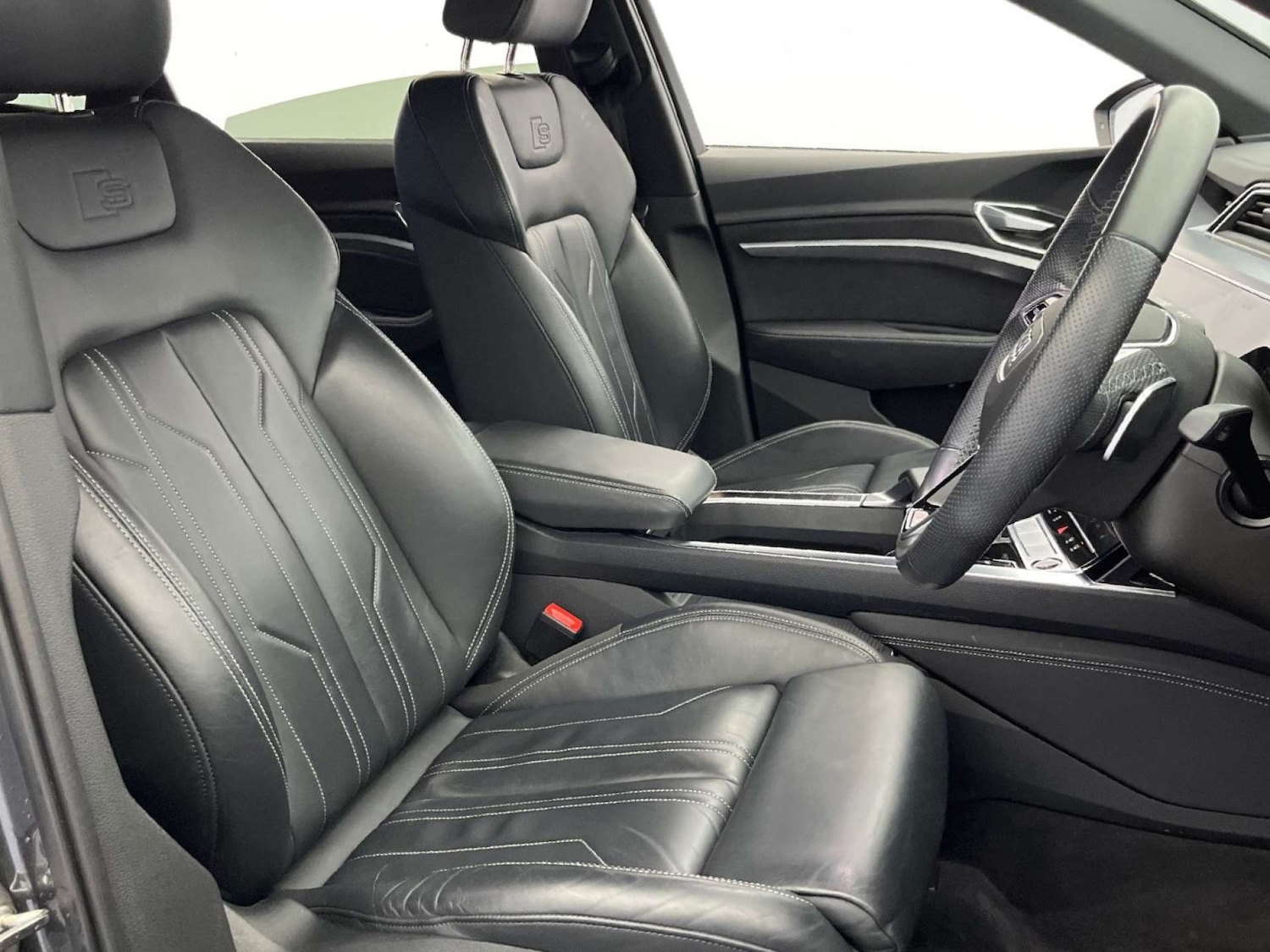 Used Audi e-tron 2022 for sale - 76905289: Photo 10