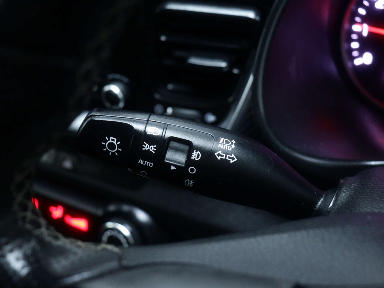 Used Kia Stonic 2022 for sale - 76762568: Photo 37