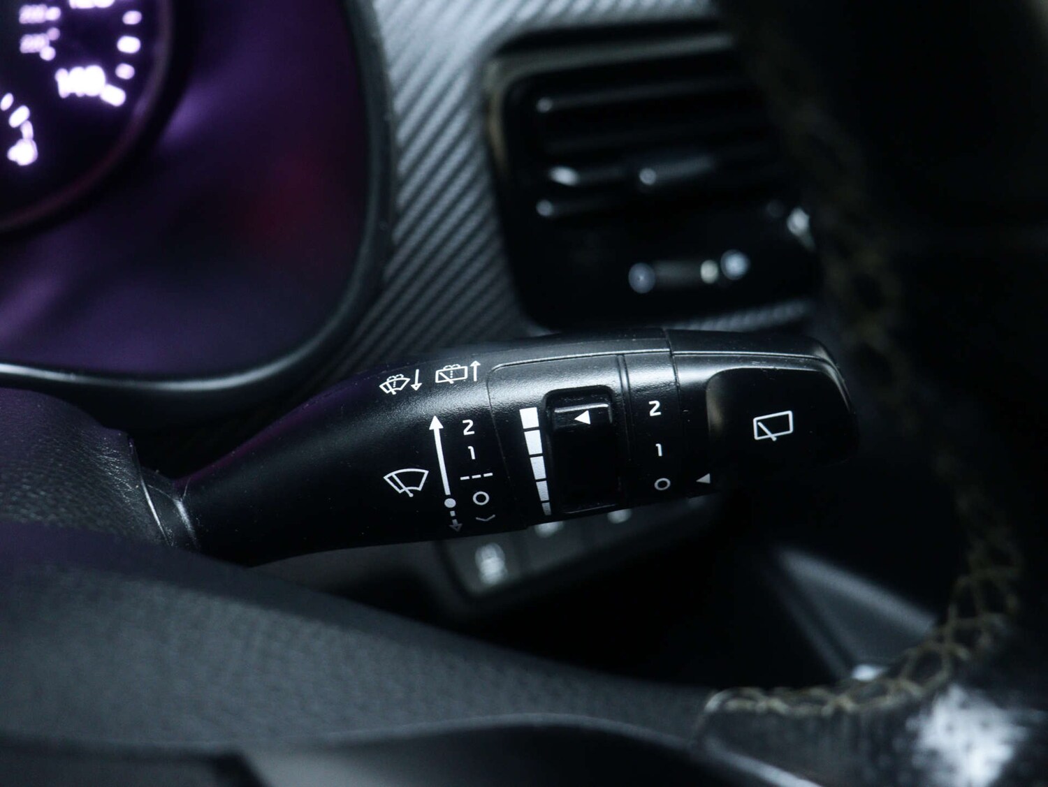 Used Kia Stonic 2022 for sale - 76762568: Photo 38