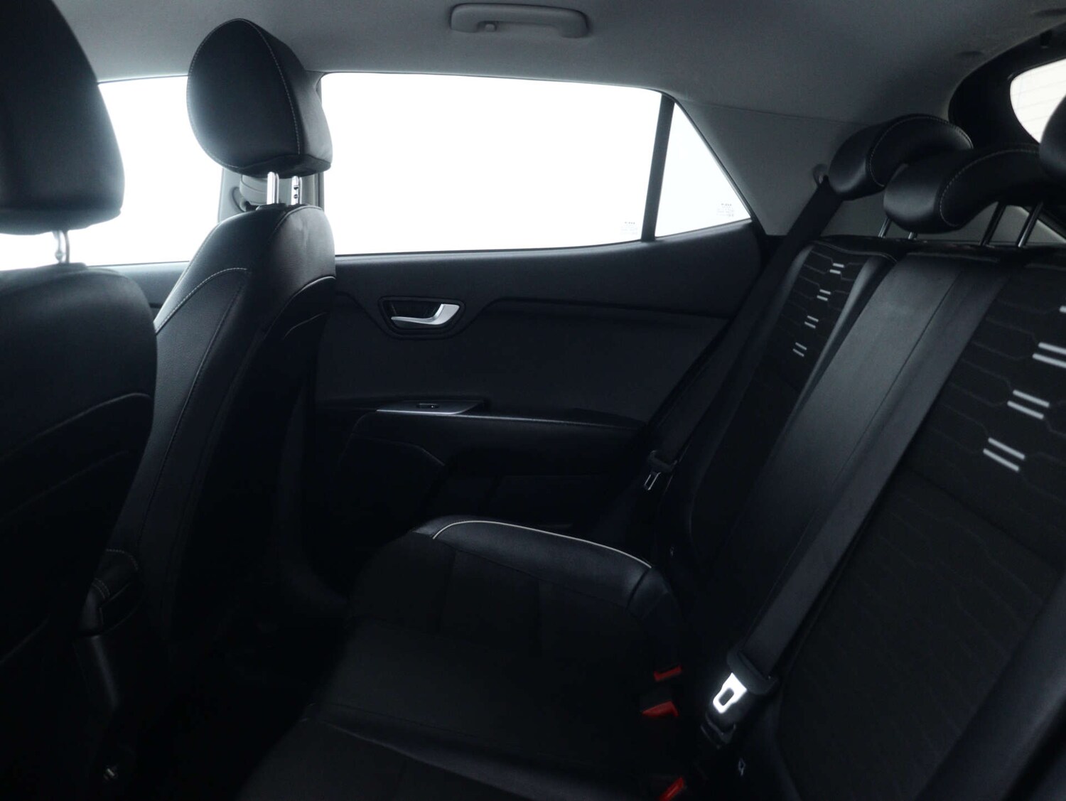 Used Kia Stonic 2022 for sale - 76762568: Photo 47