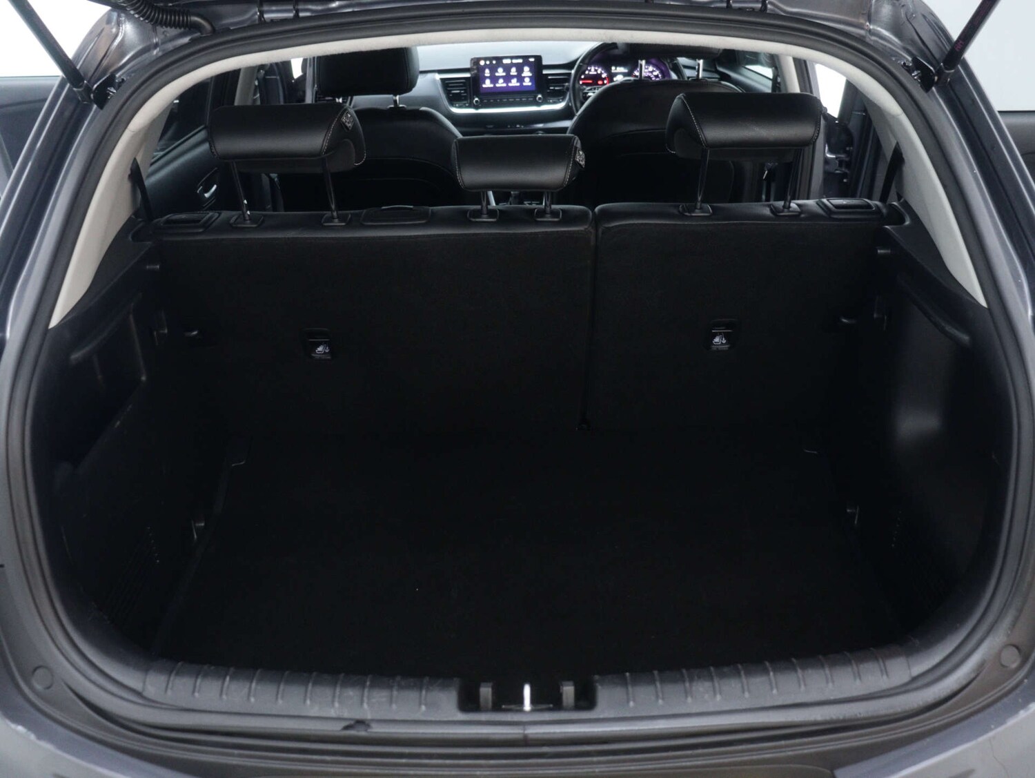 Used Kia Stonic 2022 for sale - 76762568: Photo 49