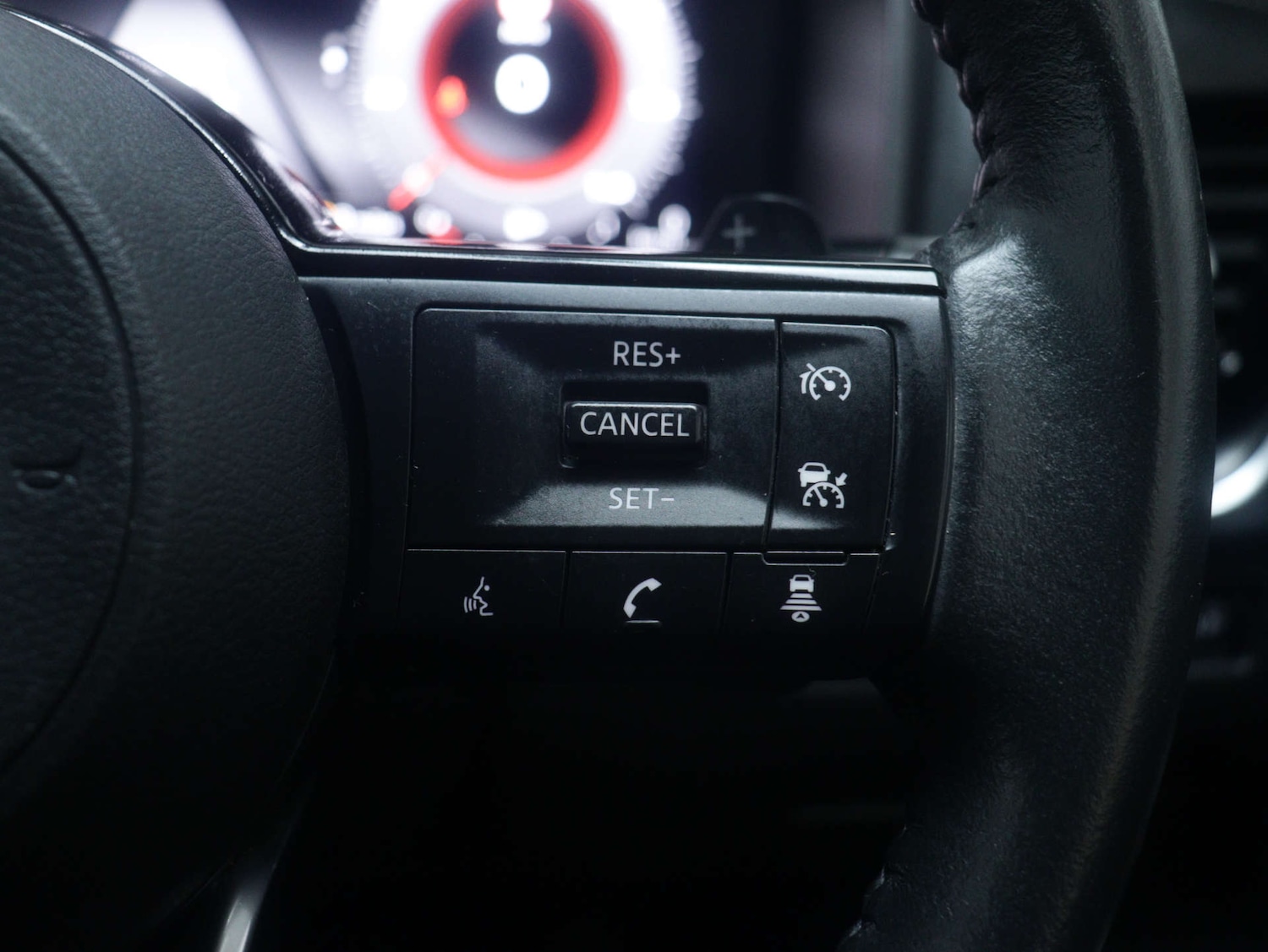 Used Nissan X-Trail 2023 for sale - 76894432: Photo 37