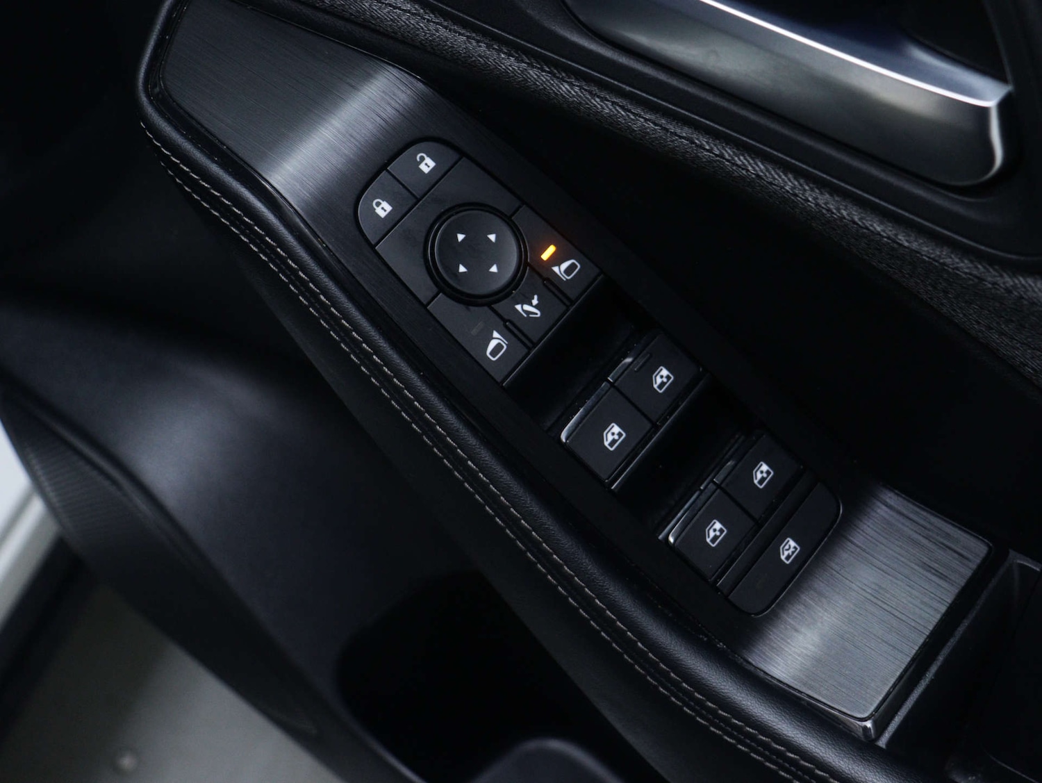 Used Nissan X-Trail 2023 for sale - 76894432: Photo 41