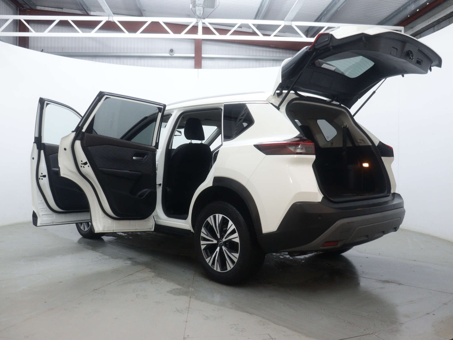 Used Nissan X-Trail 2023 for sale - 76894432: Photo 59