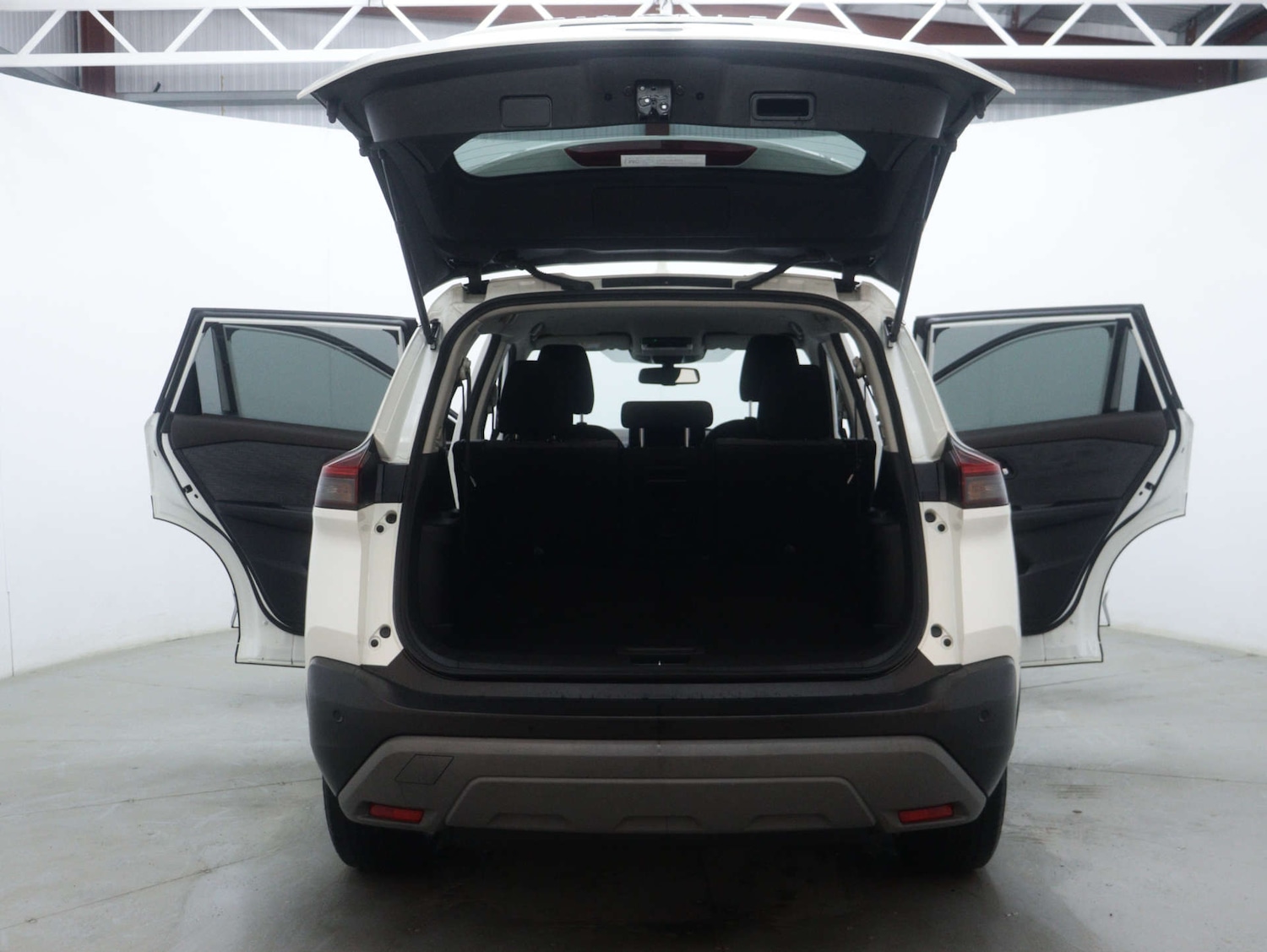 Used Nissan X-Trail 2023 for sale - 76894432: Photo 60