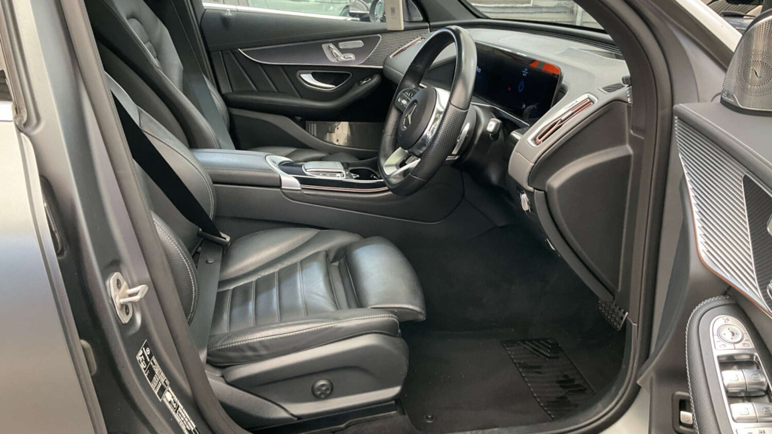 Used Mercedes-Benz EQC 2021 for sale - 76045320: Photo 11