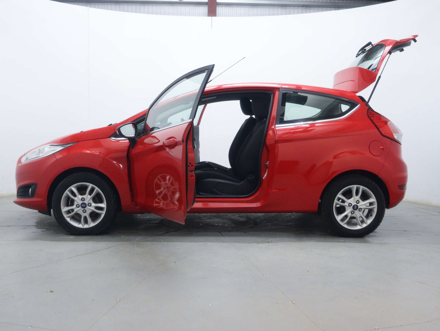 Used Ford Fiesta 2016 for sale - 77492489: Photo 47