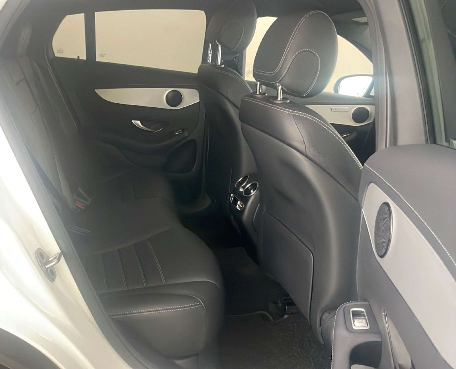 Used Mercedes-Benz GLC 2021 for sale - 76565673: Photo 10