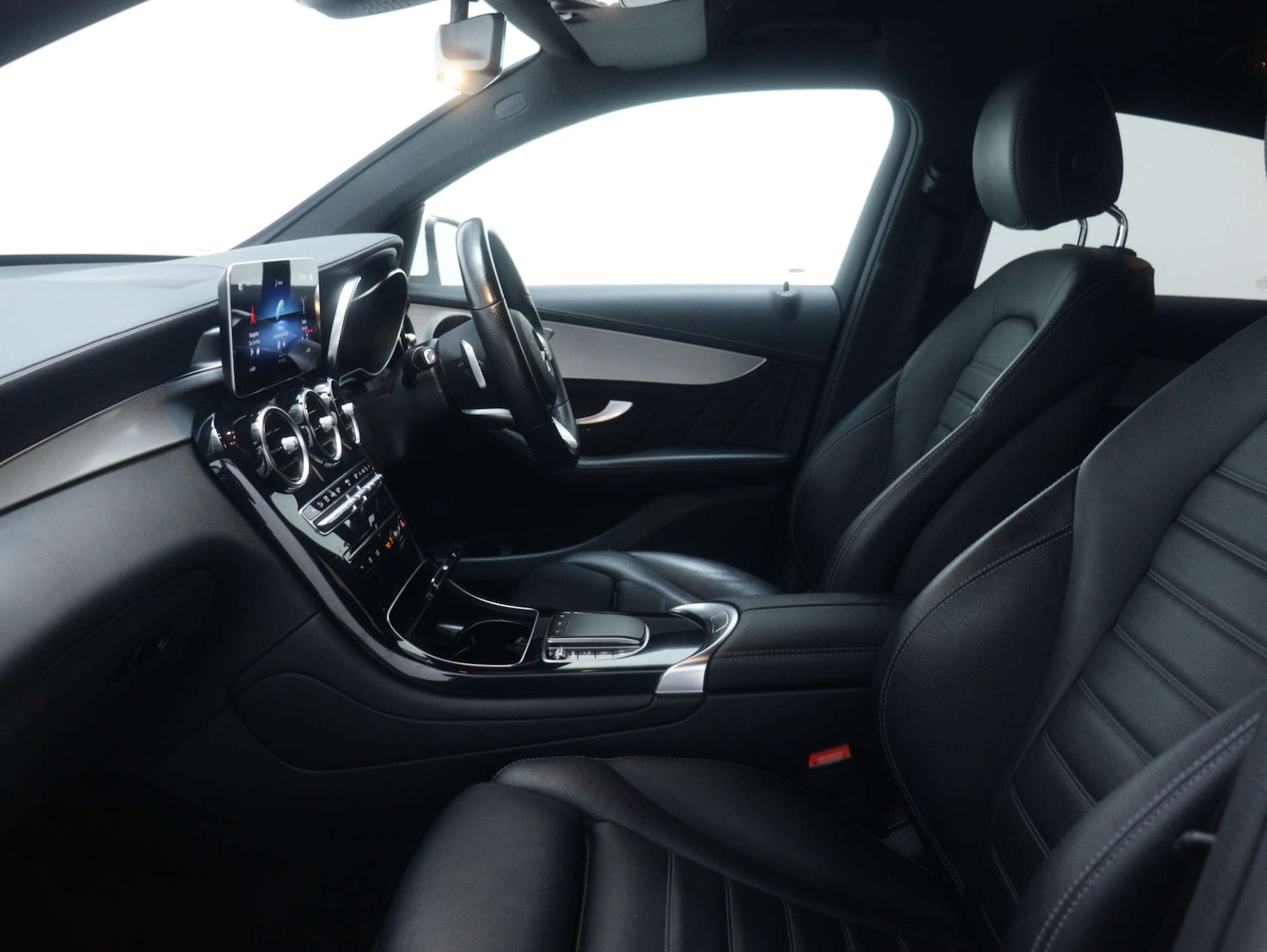 Used Mercedes-Benz GLC 2021 for sale - 76565673: Photo 48