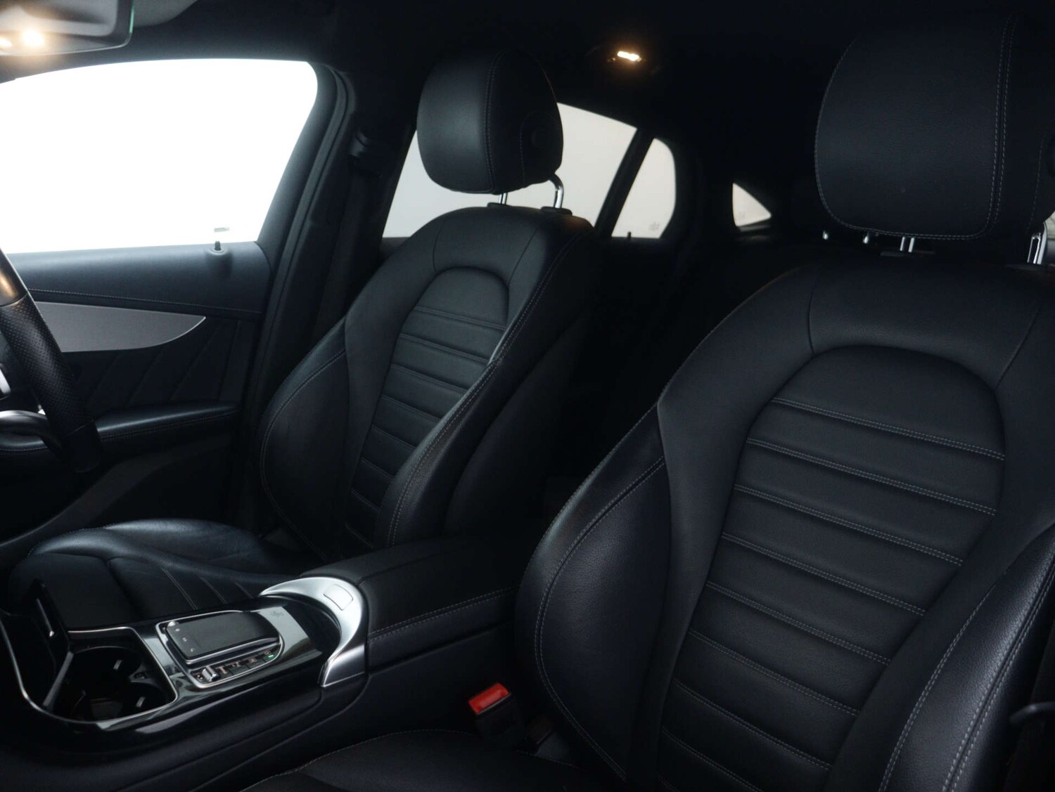 Used Mercedes-Benz GLC 2021 for sale - 76565673: Photo 49