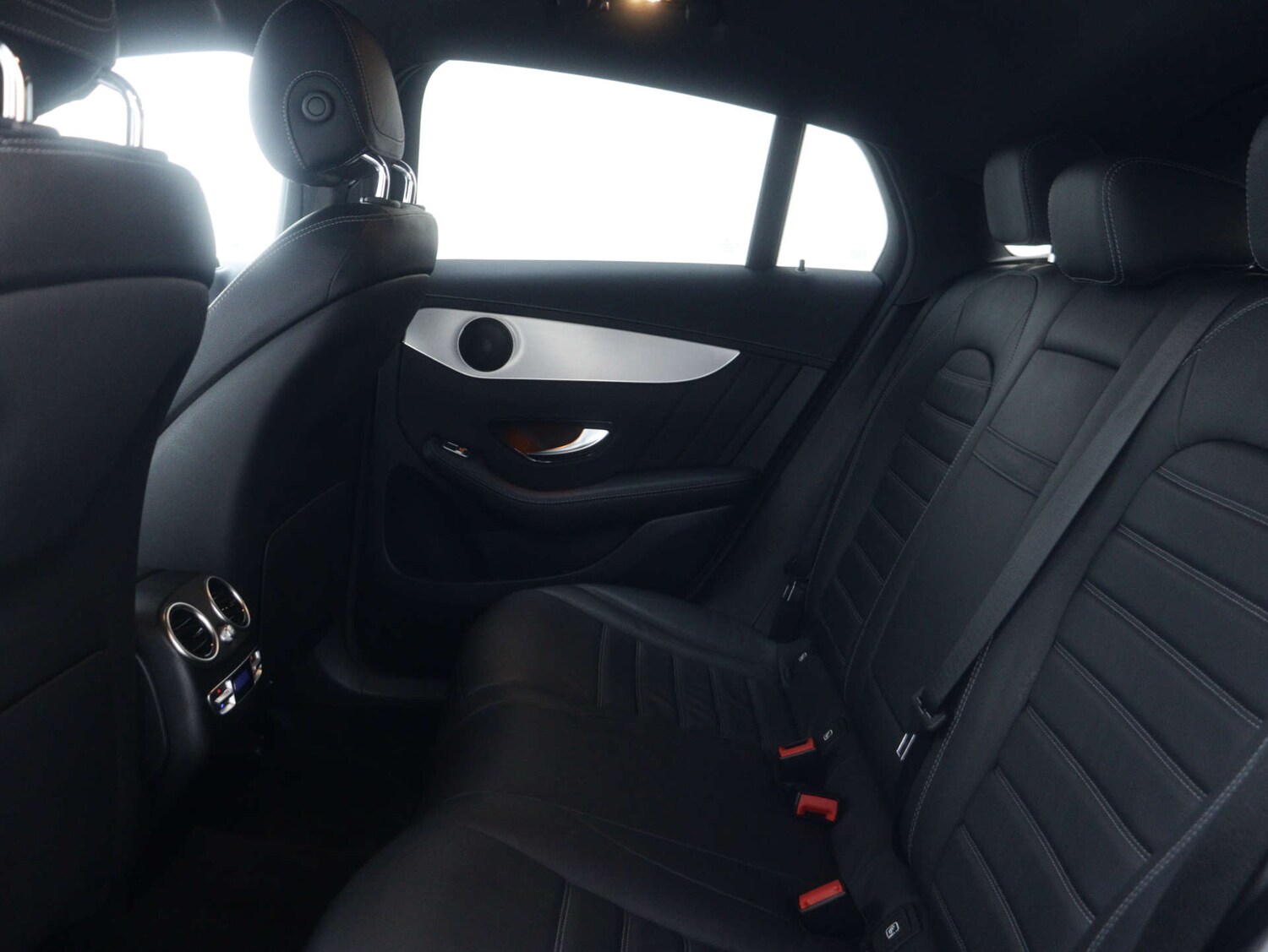 Used Mercedes-Benz GLC 2021 for sale - 76565673: Photo 52