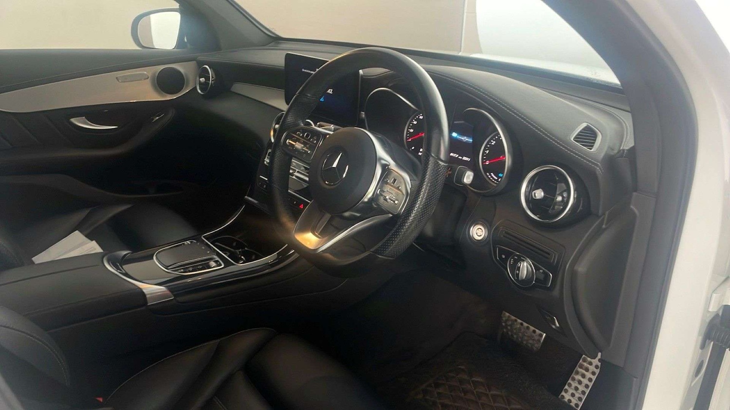 Used Mercedes-Benz GLC 2021 for sale - 76565673: Photo 8