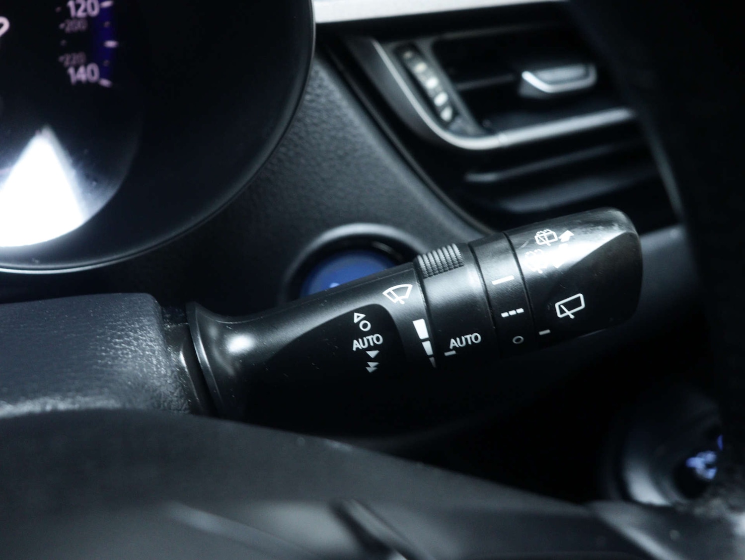 Used Toyota C-HR 2021 for sale - 76894443: Photo 33