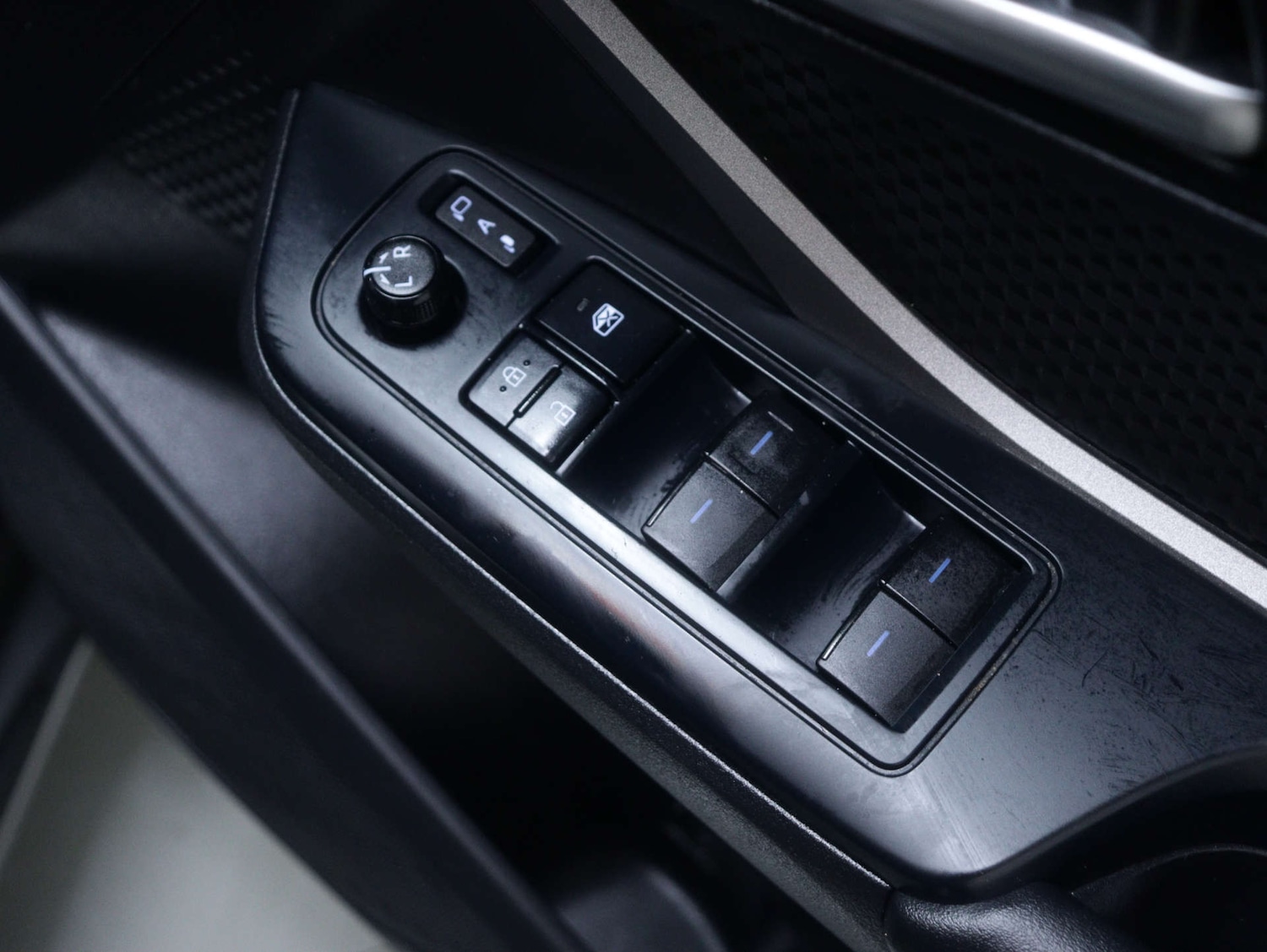 Used Toyota C-HR 2021 for sale - 76894443: Photo 35