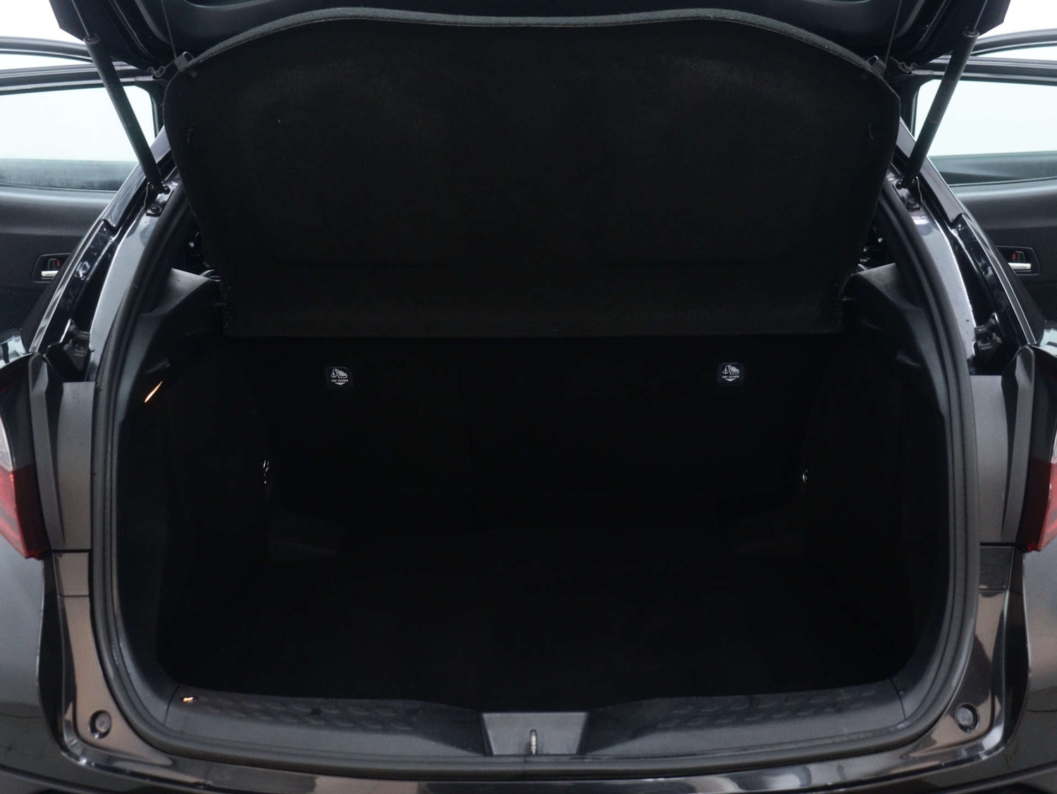 Used Toyota C-HR 2021 for sale - 76894443: Photo 46