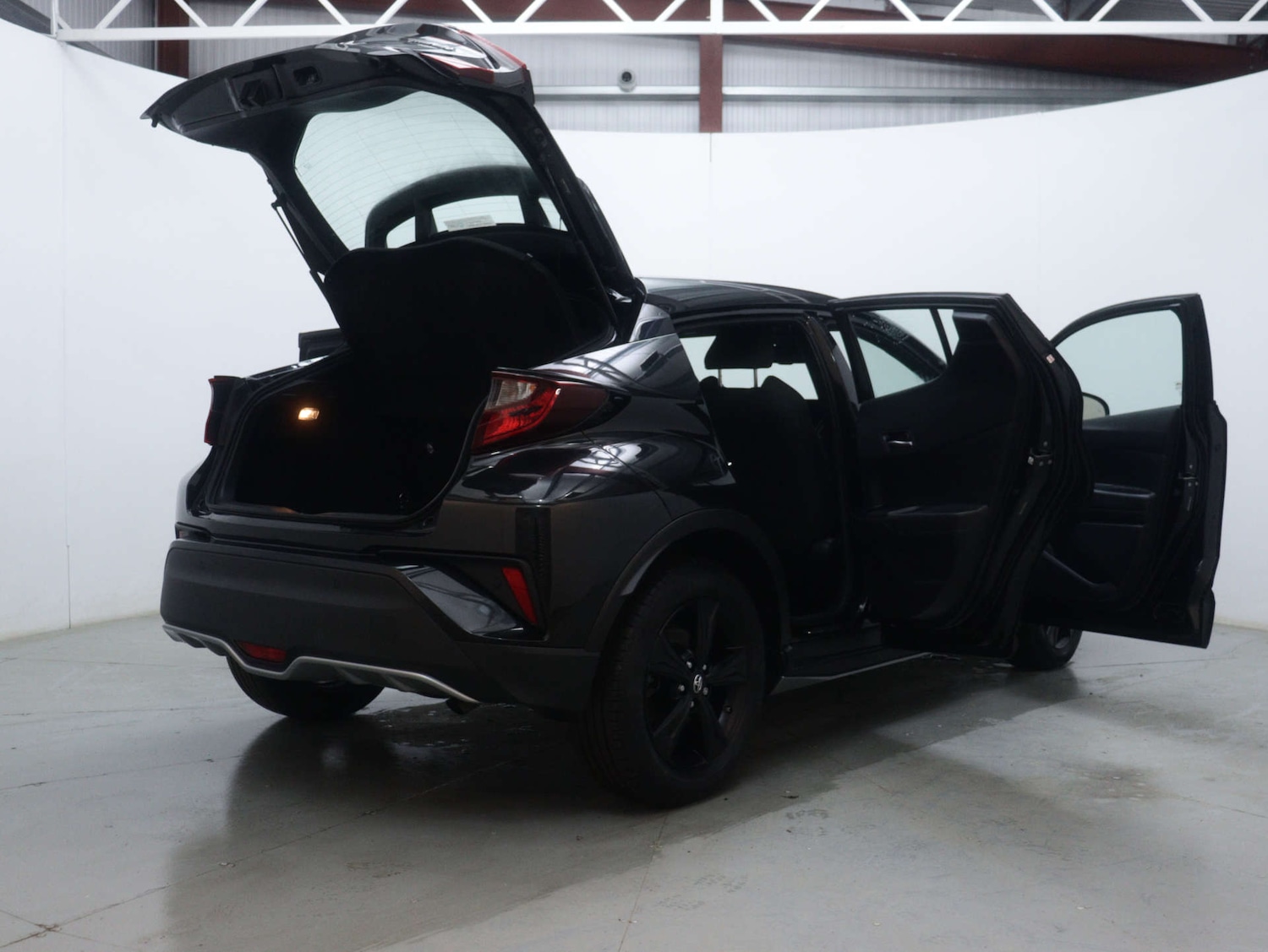Used Toyota C-HR 2021 for sale - 76894443: Photo 53