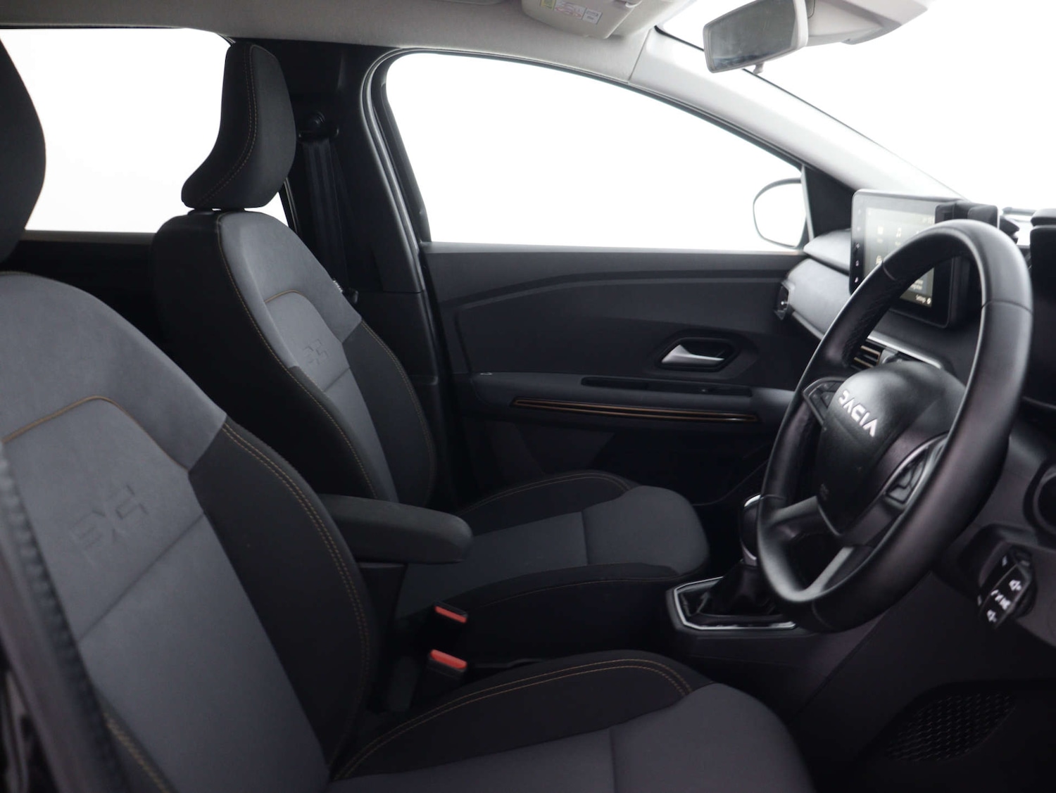 Used Dacia Jogger 2024 for sale - 75893602: Photo 30