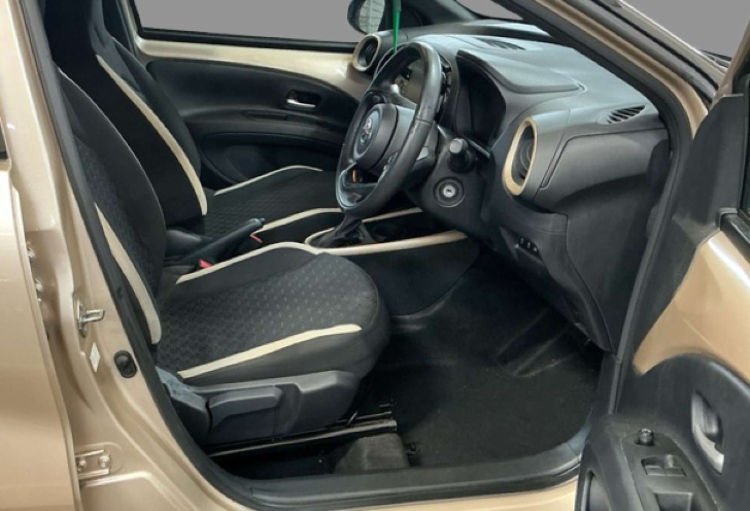 Used Toyota Aygo X 2022 for sale - 77378356: Photo 9