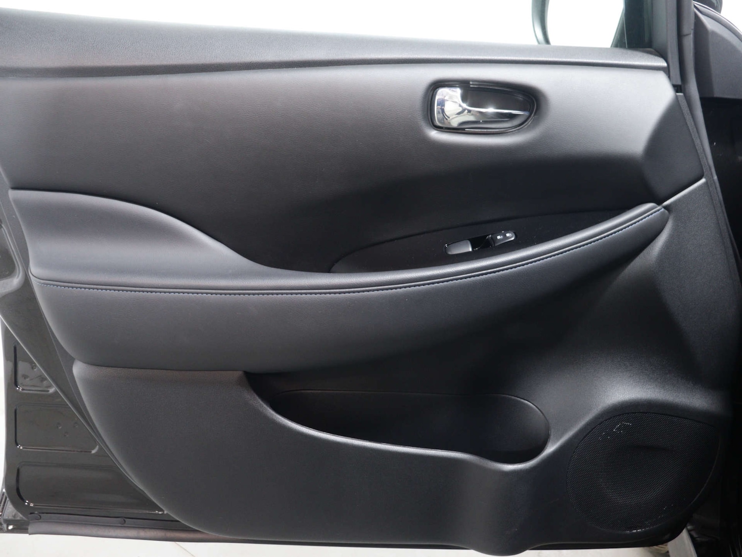 Used Nissan Leaf 2021 for sale - 76048853: Photo 43