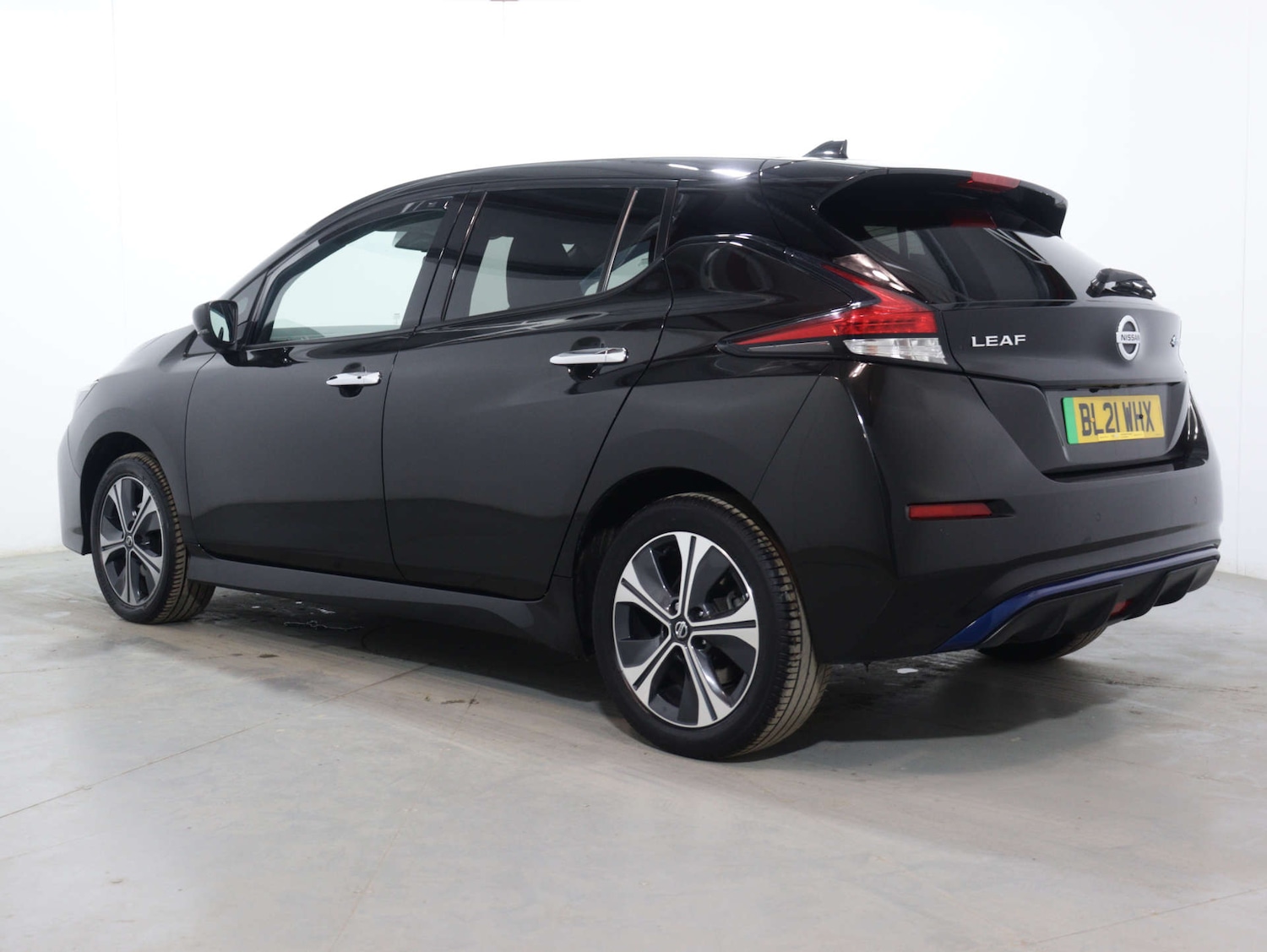 Used Nissan Leaf 2021 for sale - 76048853: Photo 9