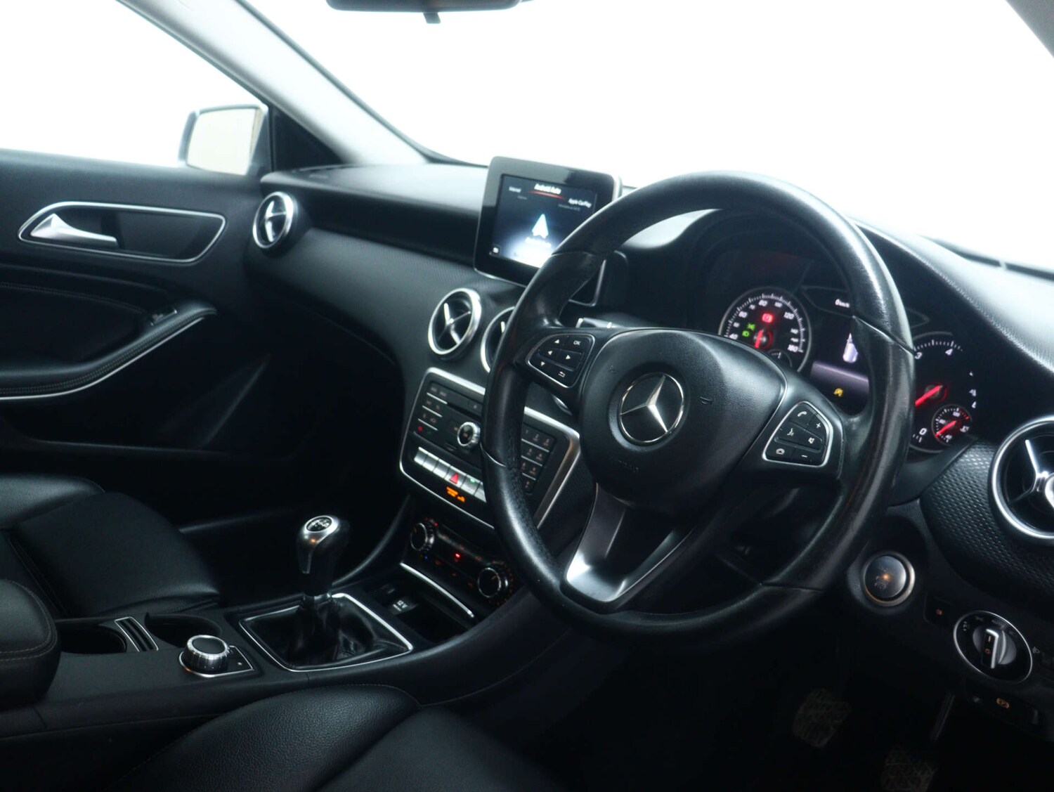 Used Mercedes-Benz A-Class 2017 for sale - 77877243: Photo 41