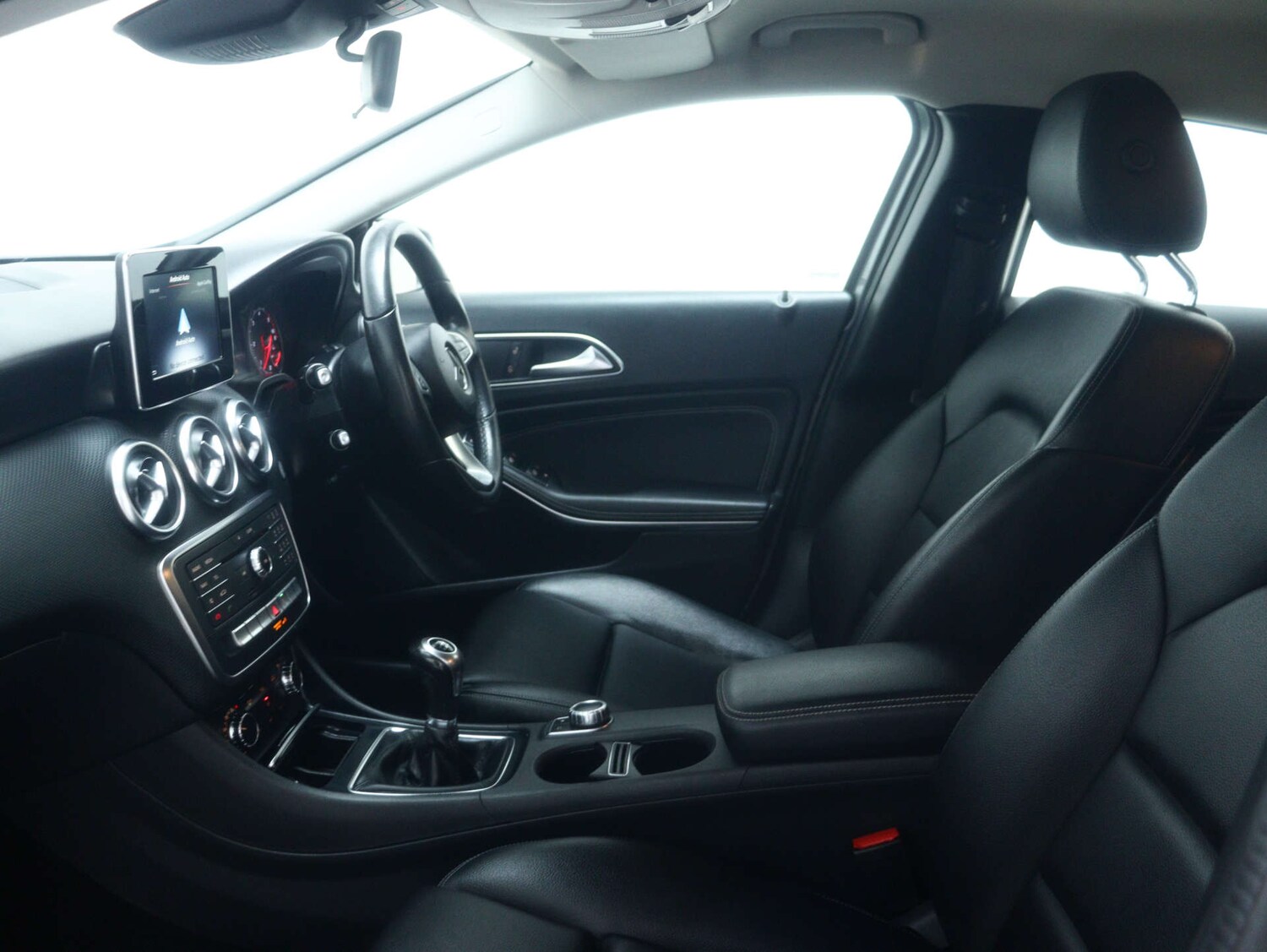 Used Mercedes-Benz A-Class 2017 for sale - 77877243: Photo 46