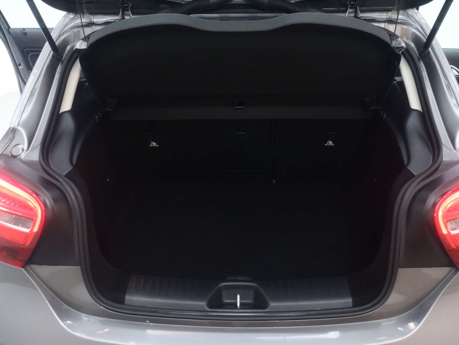 Used Mercedes-Benz A-Class 2017 for sale - 77877243: Photo 51