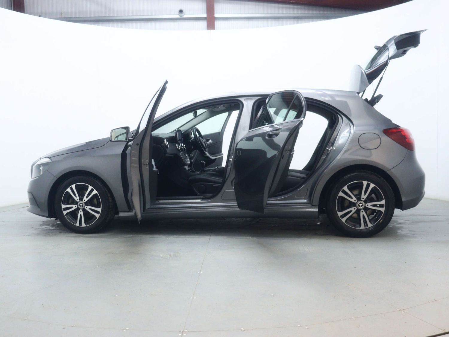 Used Mercedes-Benz A-Class 2017 for sale - 77877243: Photo 55