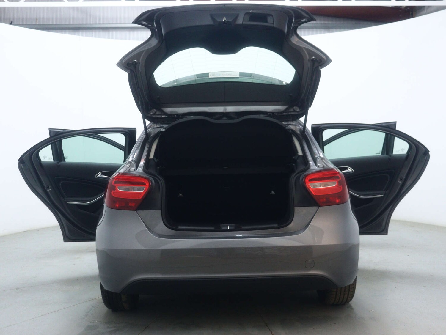 Used Mercedes-Benz A-Class 2017 for sale - 77877243: Photo 57