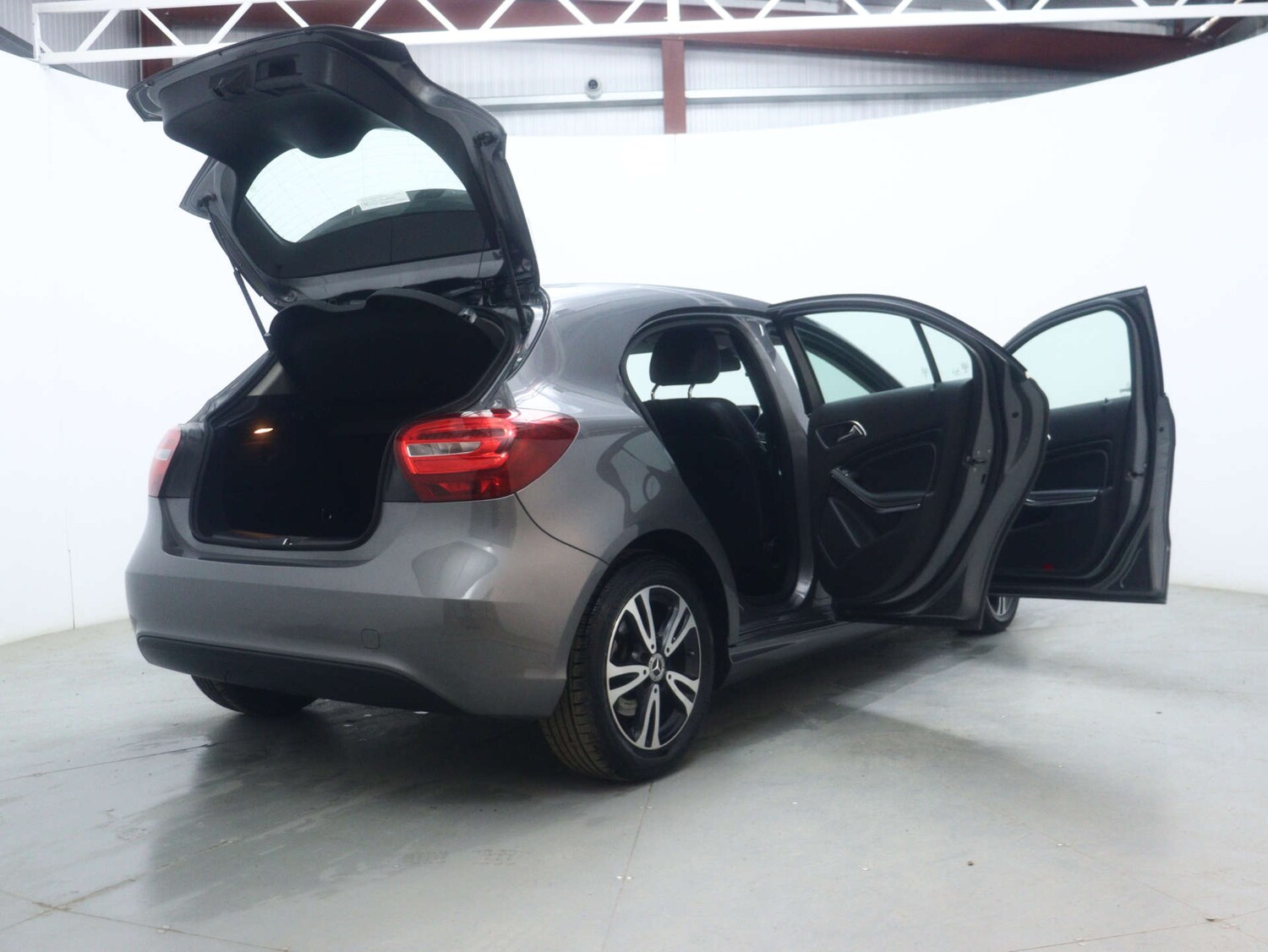 Used Mercedes-Benz A-Class 2017 for sale - 77877243: Photo 58