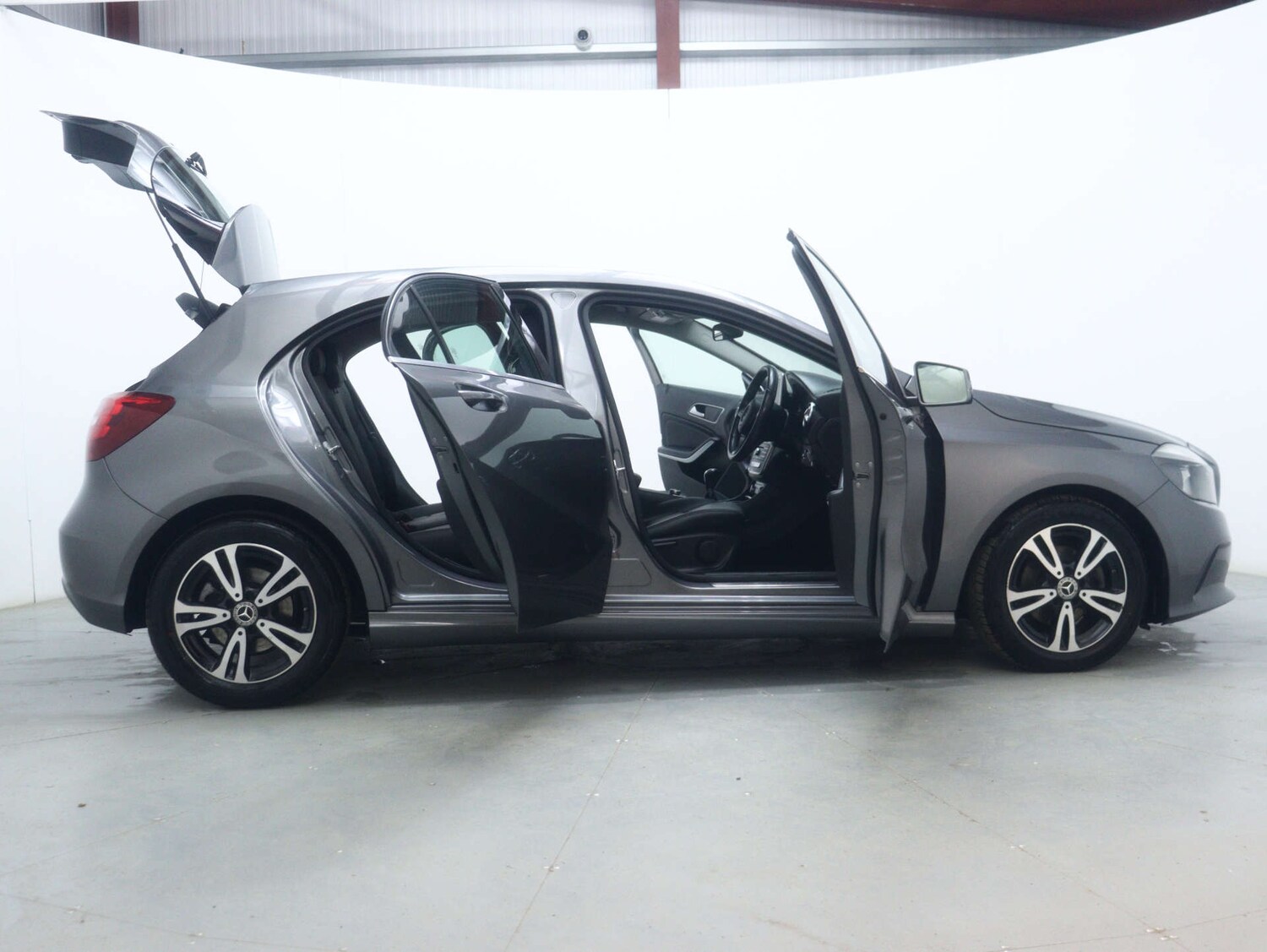 Used Mercedes-Benz A-Class 2017 for sale - 77877243: Photo 59