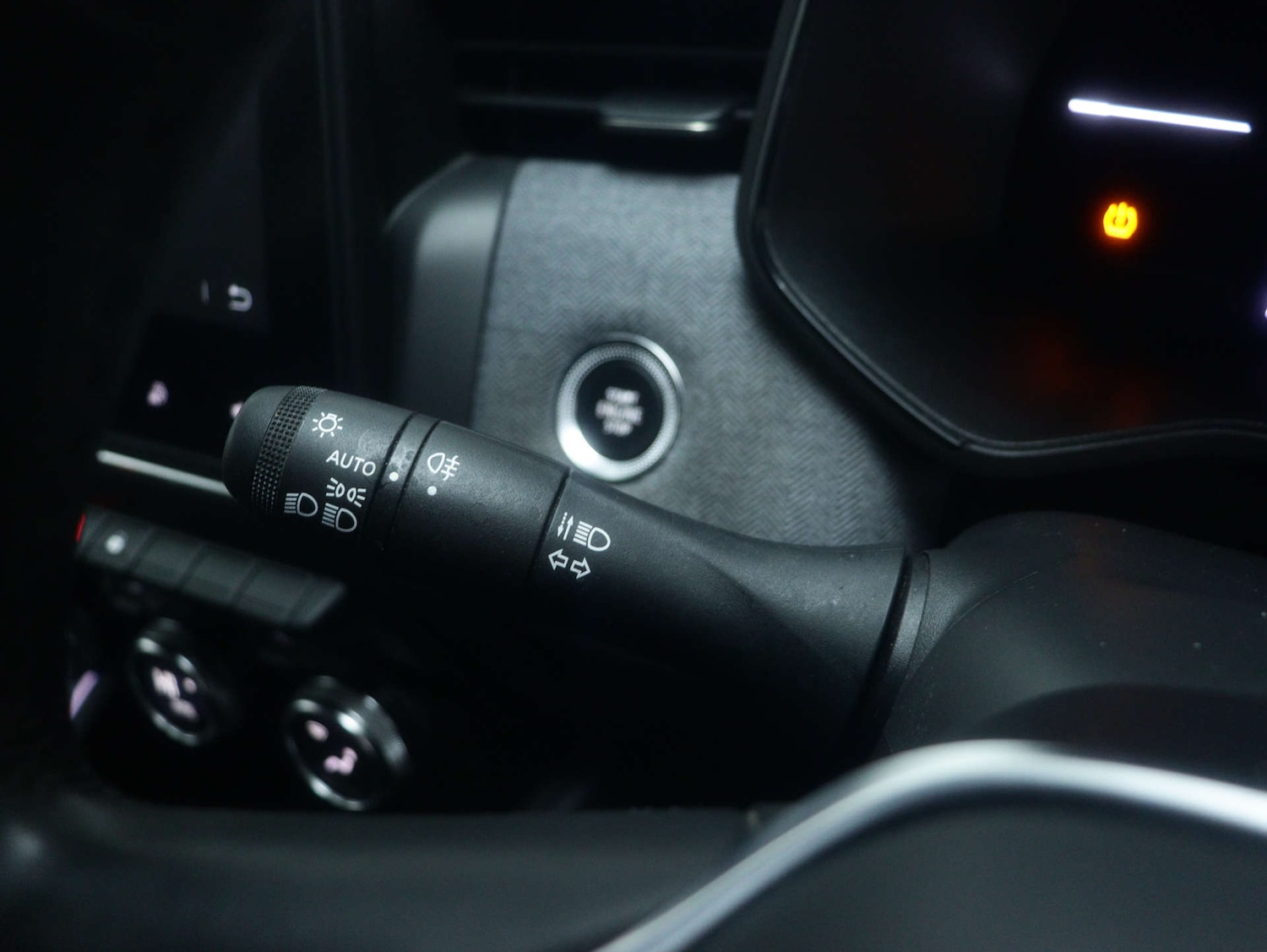 Used Renault Clio 2024 for sale - 77328612: Photo 35