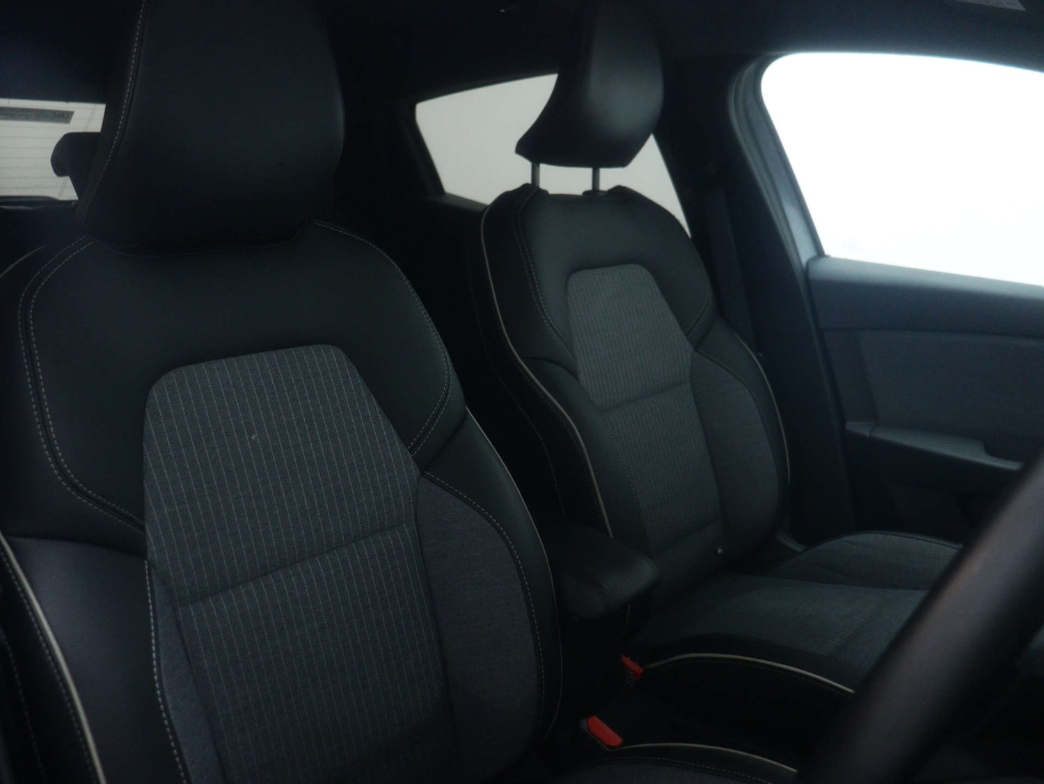 Used Renault Clio 2024 for sale - 77328612: Photo 43