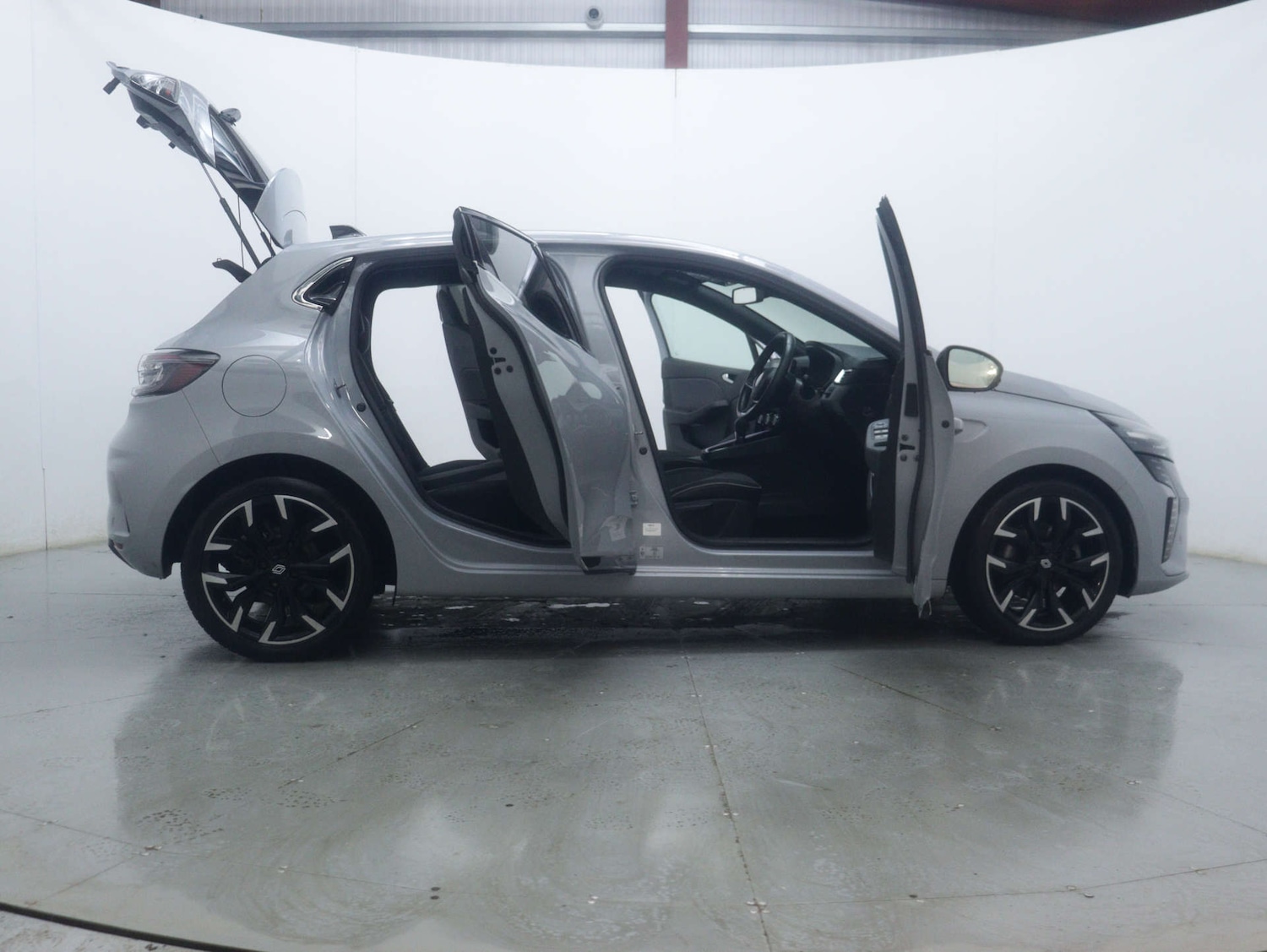 Used Renault Clio 2024 for sale - 77328612: Photo 59