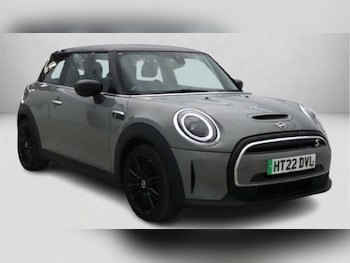 Used MINI Hatch 2022 for sale - 79151045: Photo
